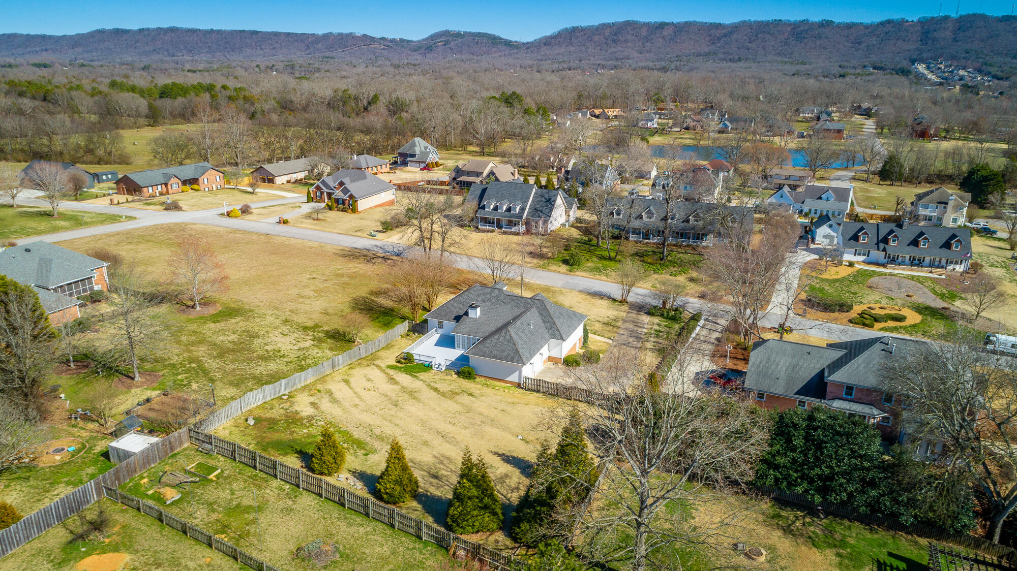 8519 Nesting Trail, Ooltewah, Tennessee image 2