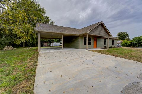 Photo of 115 Beech Street, Rossville, GA 30741 (MLS # 1516682)