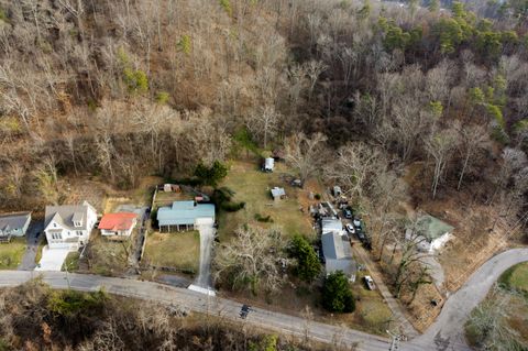 Tiny photo for 705 W Bell Avenue, Chattanooga, TN 37405 (MLS # 1527388)