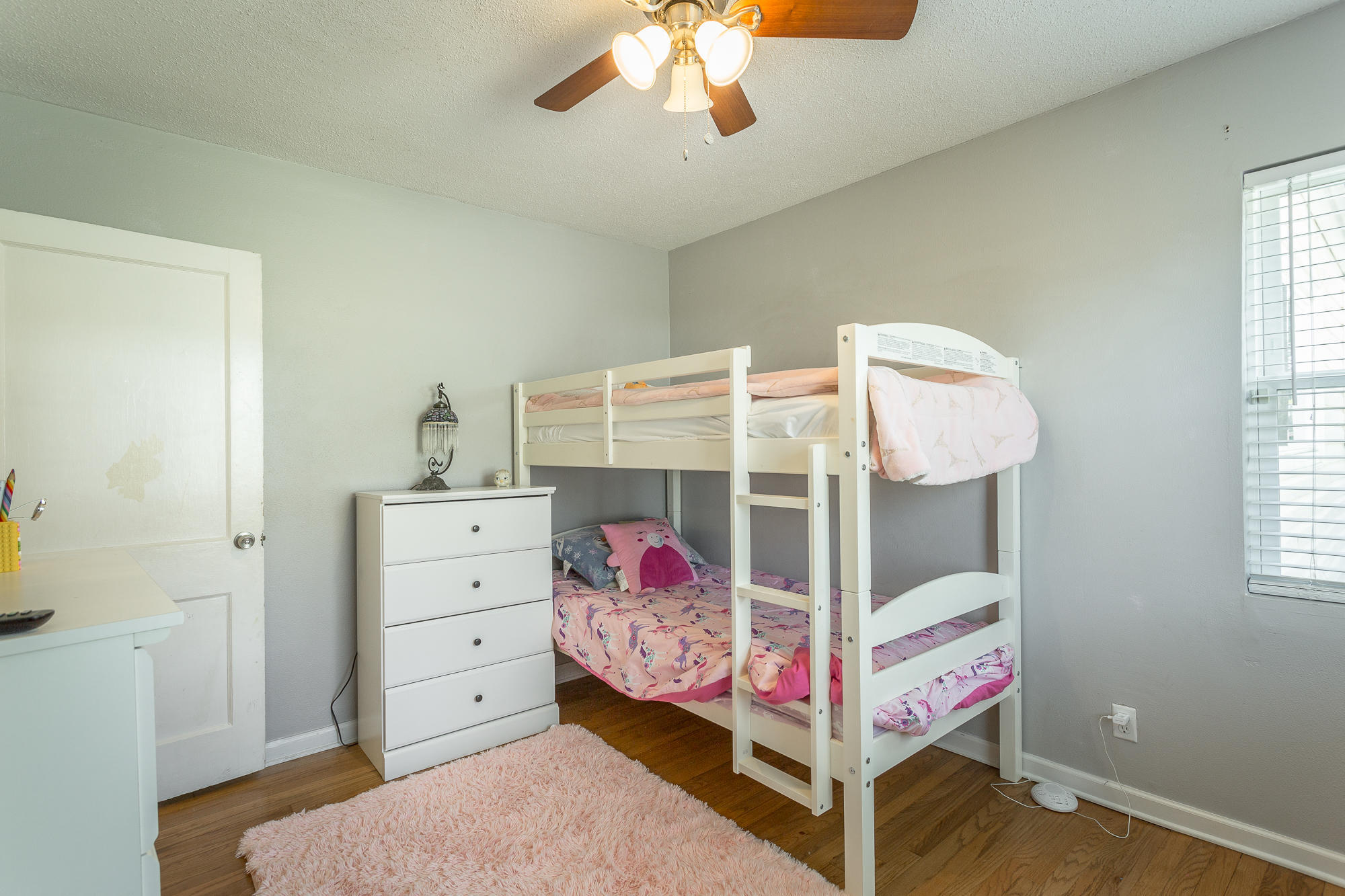 Chattanooga, Tennessee 37412, United States, 3 Bedrooms Bedrooms, ,2 BathroomsBathrooms,Residential,Pending,203031