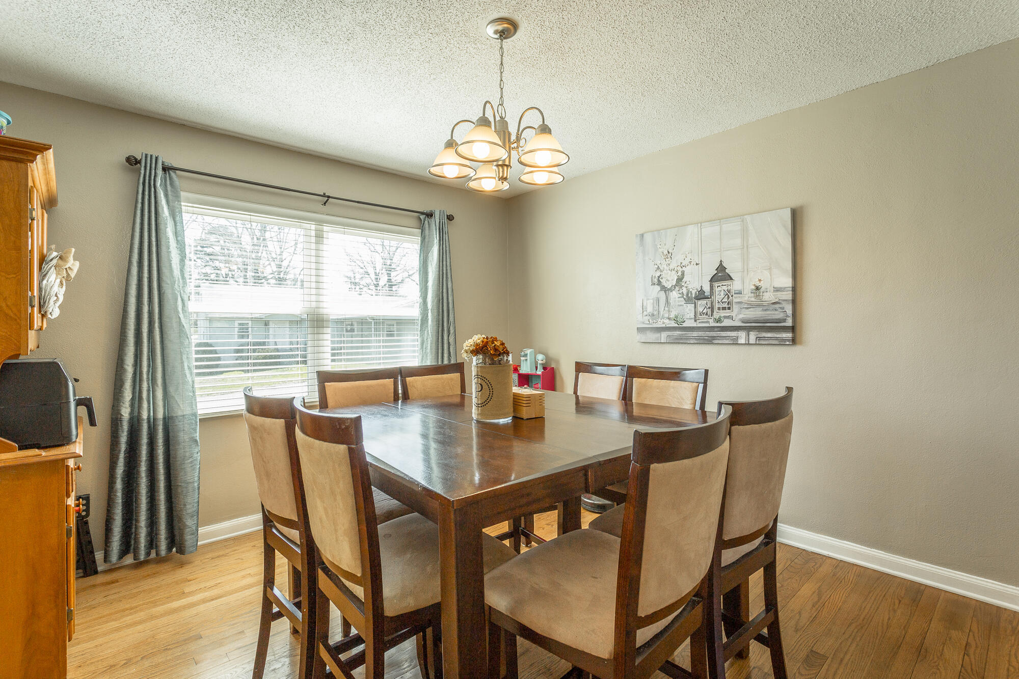 Chattanooga, Tennessee 37412, United States, 3 Bedrooms Bedrooms, ,2 BathroomsBathrooms,Residential,Pending,203031