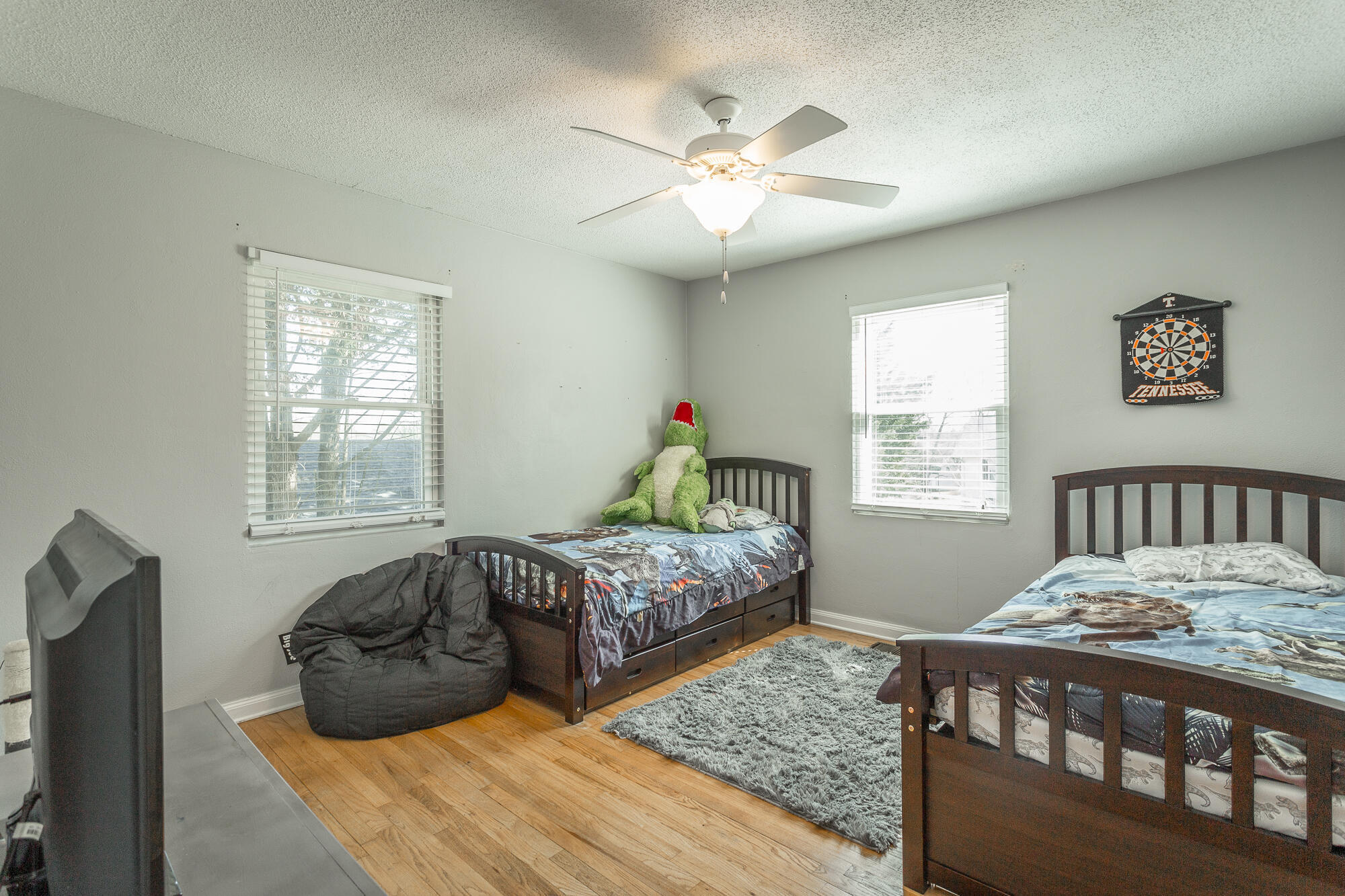 Chattanooga, Tennessee 37412, United States, 3 Bedrooms Bedrooms, ,2 BathroomsBathrooms,Residential,Pending,203031