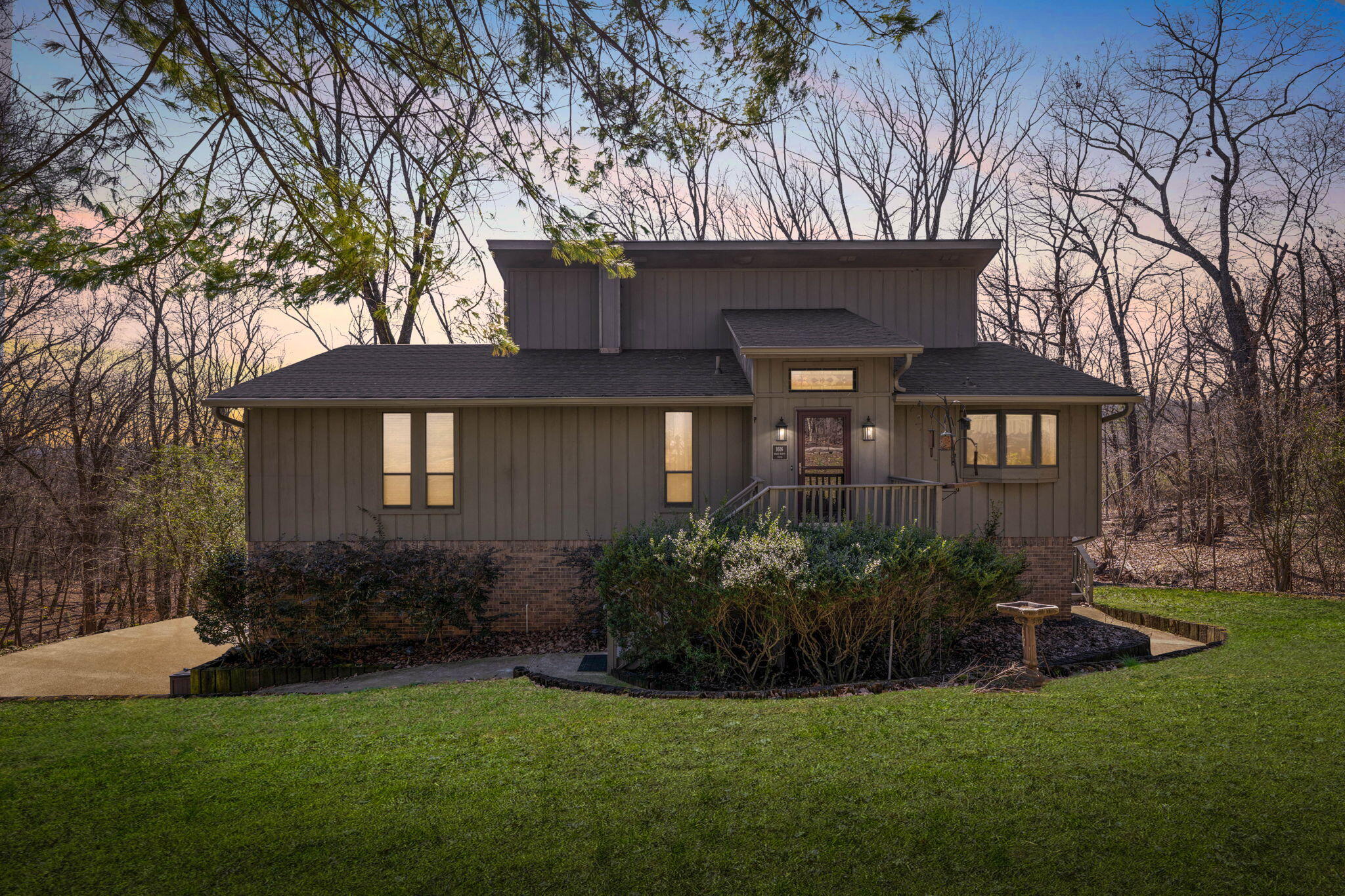 1616 Rock Bluff Road, Hixson, Tennessee image 1