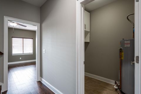 Tiny photo for 3111 Saint Elmo Avenue, Chattanooga, TN 37408 (MLS # 1527526)