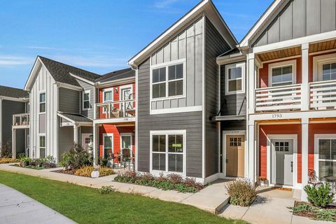 Photo of 1789 Cotton Way, Chattanooga, TN 37404 (MLS # 1523132)