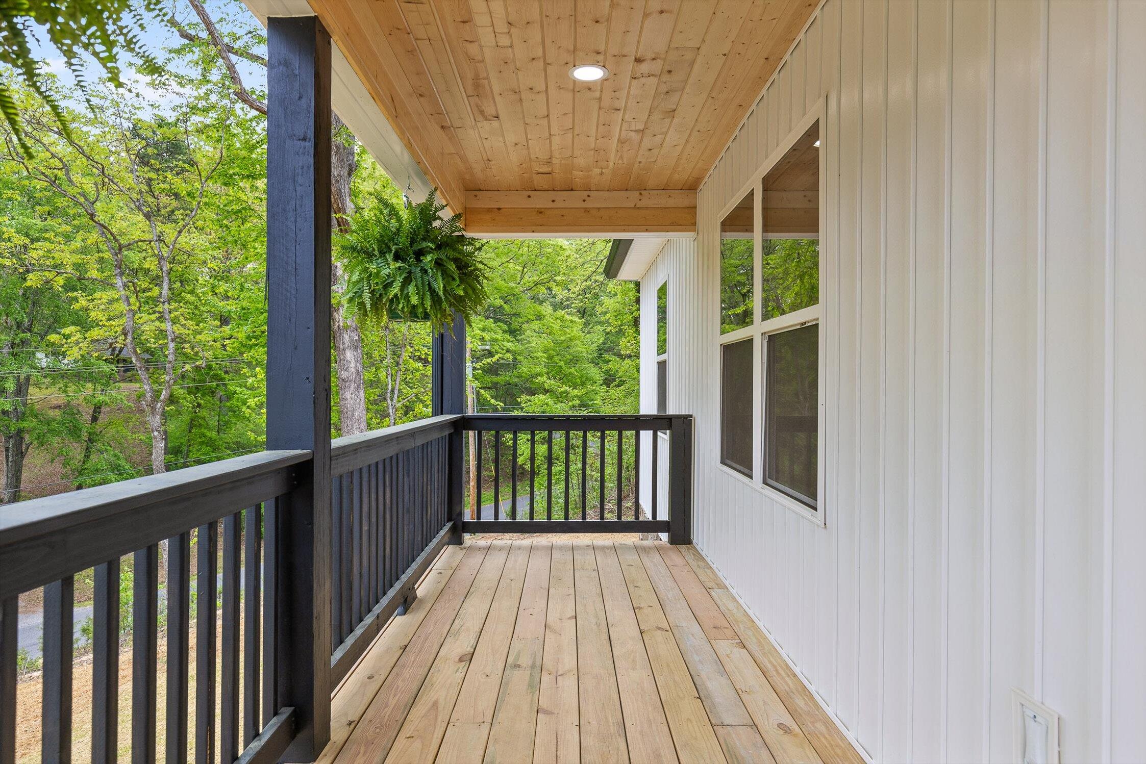 208 Treeline Drive, Dunlap, Tennessee image 5