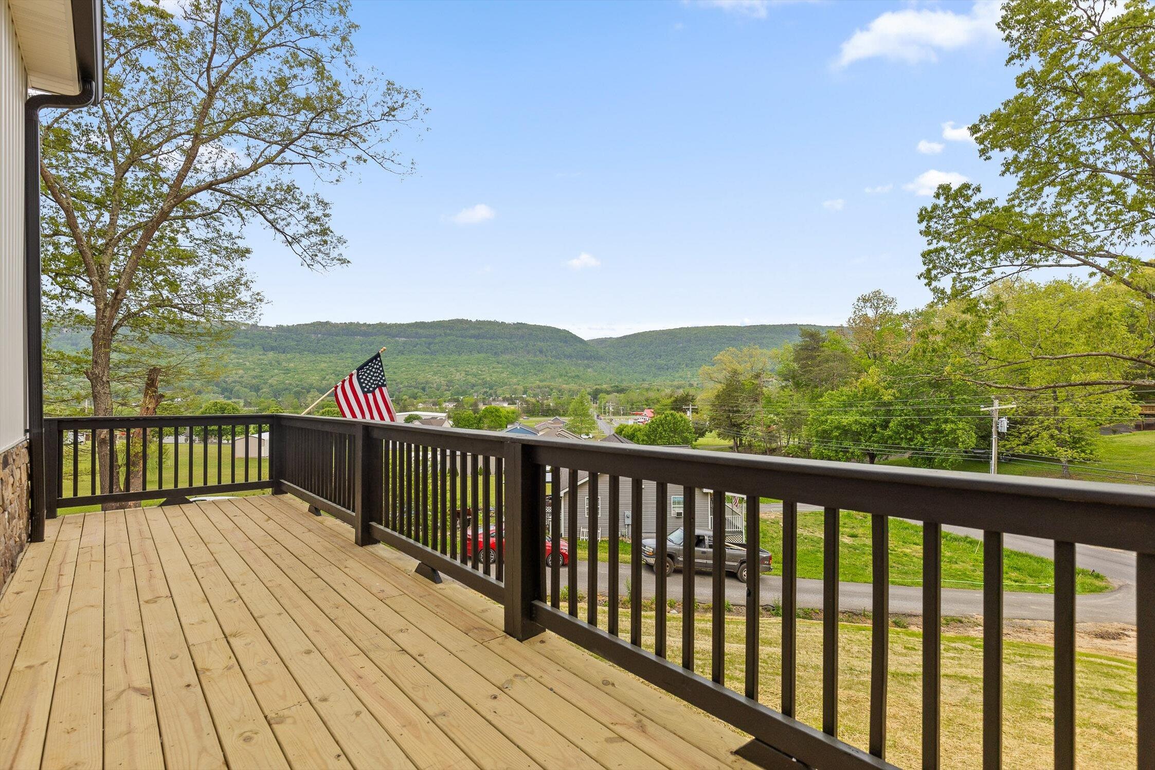 208 Treeline Drive, Dunlap, Tennessee image 6