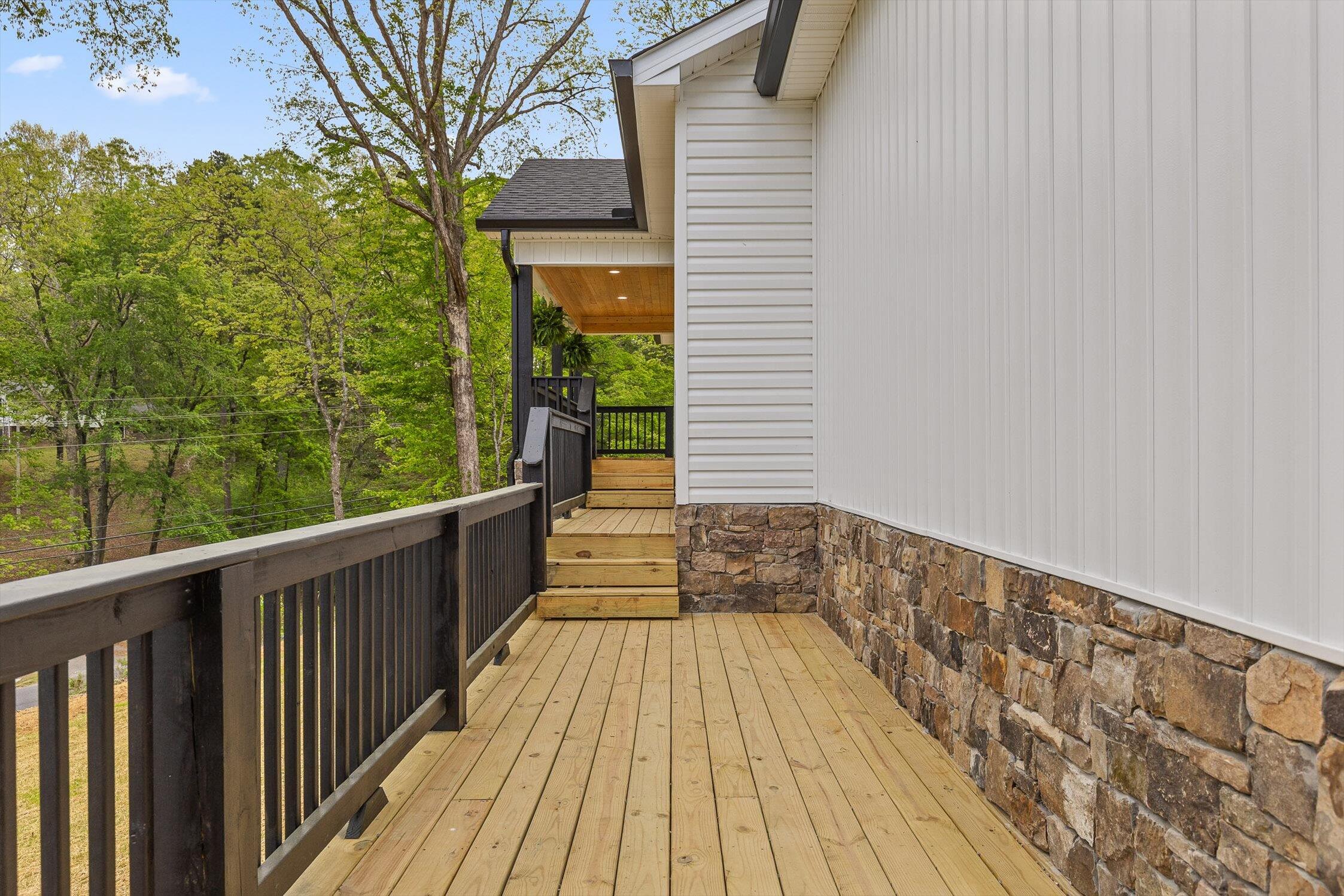 208 Treeline Drive, Dunlap, Tennessee image 4