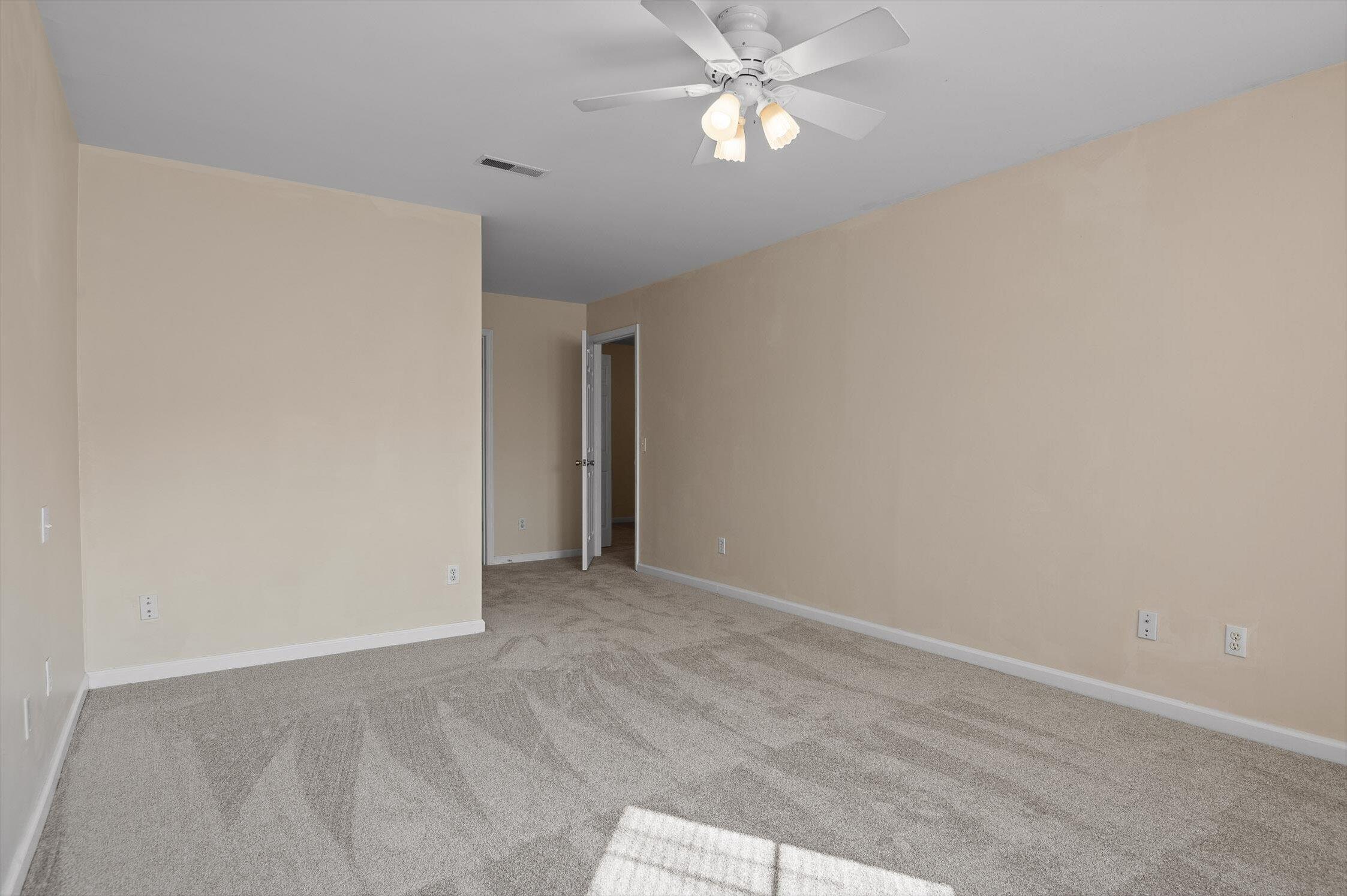 Chattanooga, Tennessee 37421, United States, 2 Bedrooms Bedrooms, ,3 BathroomsBathrooms,Residential,Active,147808