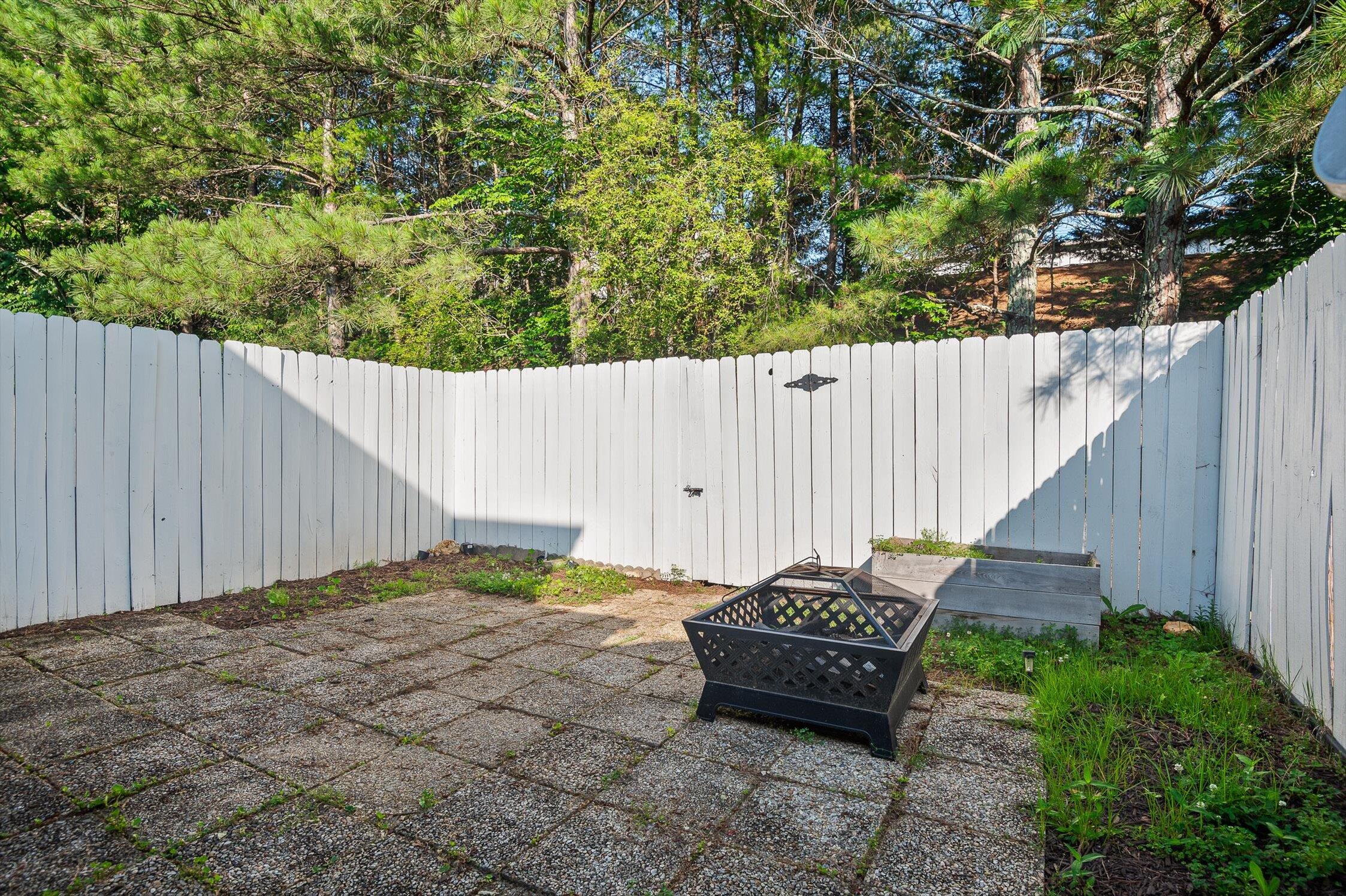 Chattanooga, Tennessee 37421, United States, 2 Bedrooms Bedrooms, ,3 BathroomsBathrooms,Residential,Active,147808