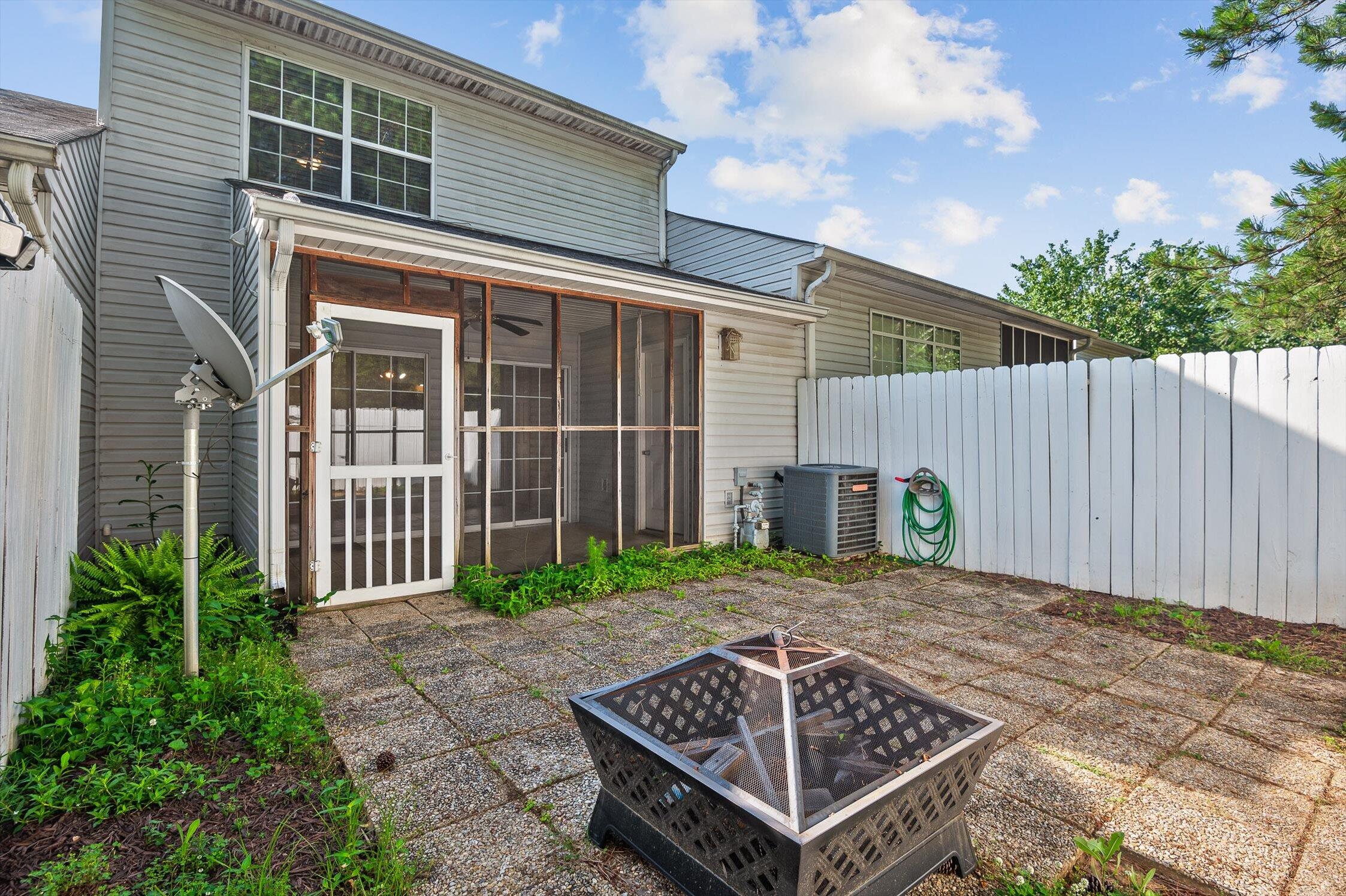 Chattanooga, Tennessee 37421, United States, 2 Bedrooms Bedrooms, ,3 BathroomsBathrooms,Residential,Active,147808