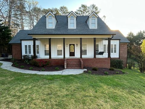 Photo of 260 E Tennant Circle, Chickamauga, GA 30707 (MLS # 1531096)