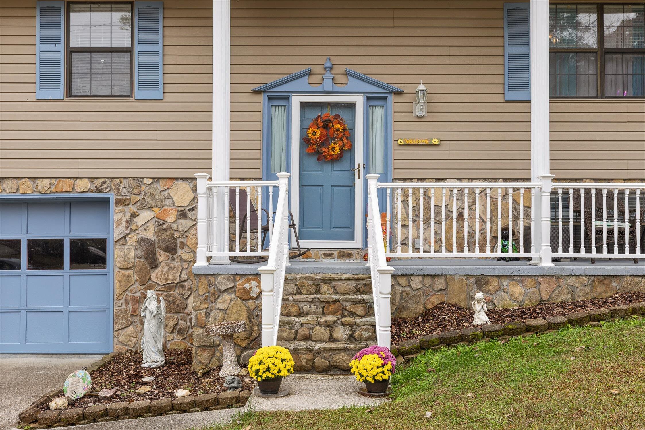 Ringgold, Georgia 30736, United States, 3 Bedrooms Bedrooms, ,2 BathroomsBathrooms,Residential,Active,238352