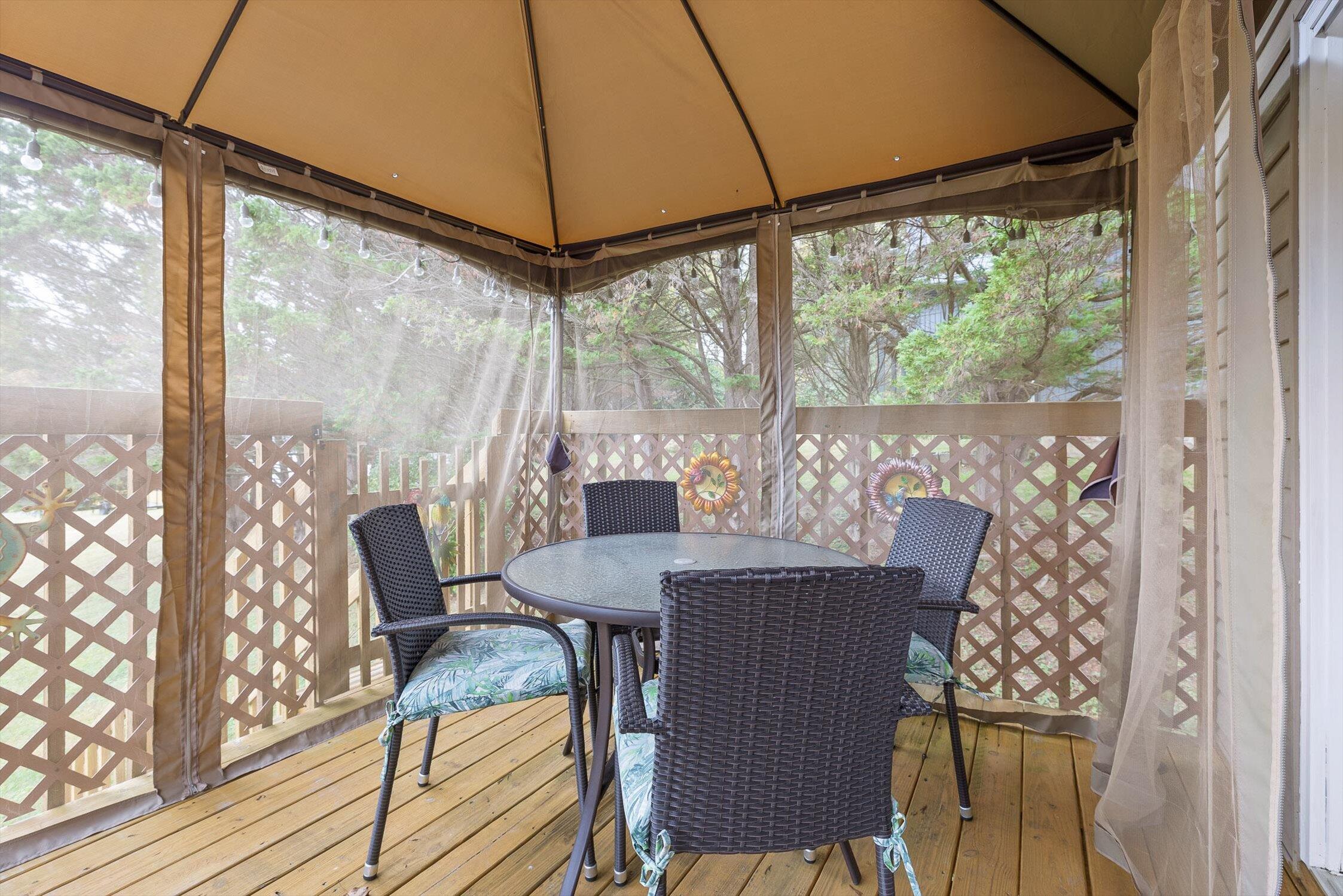 Ringgold, Georgia 30736, United States, 3 Bedrooms Bedrooms, ,2 BathroomsBathrooms,Residential,Active,238352