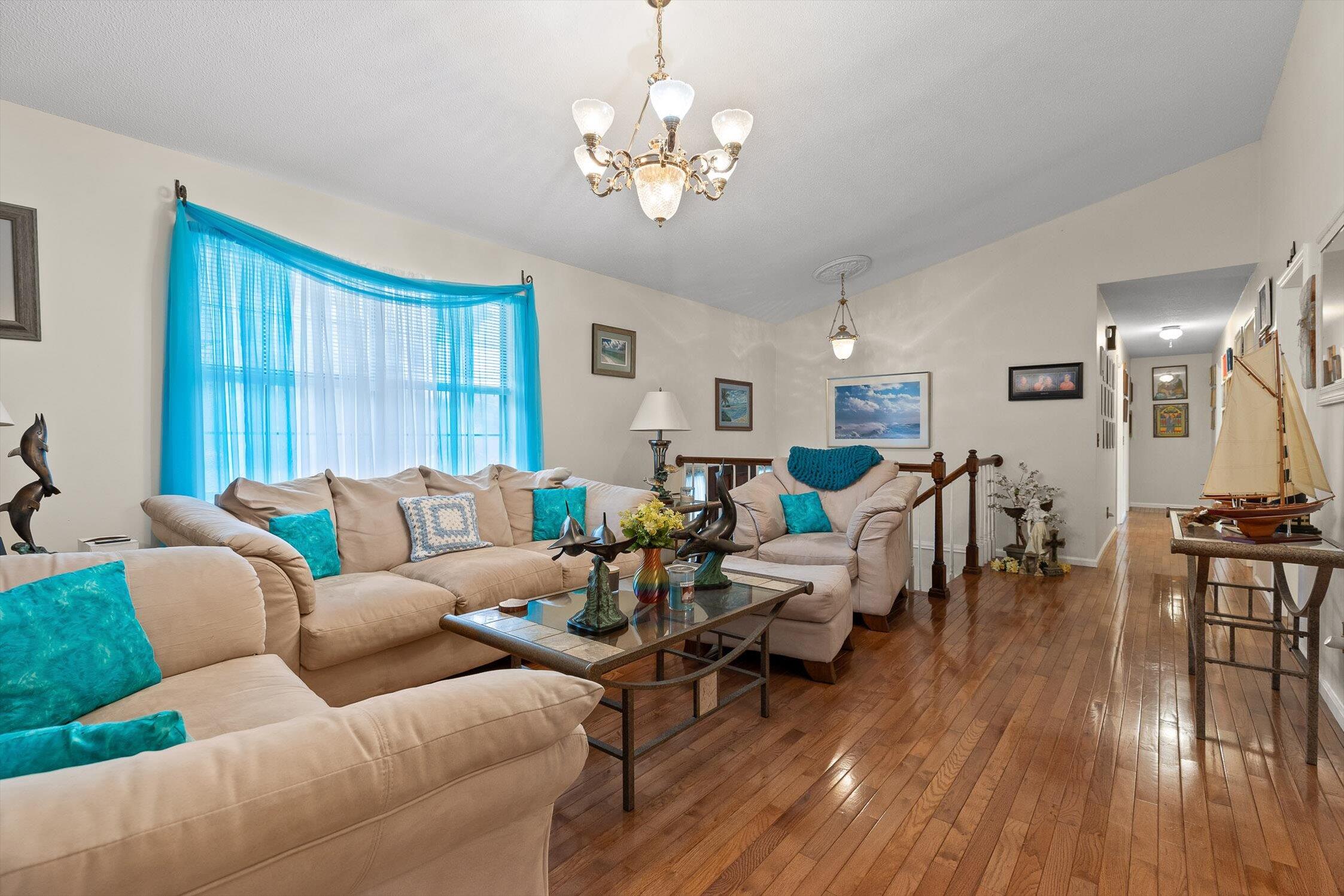 Ringgold, Georgia 30736, United States, 3 Bedrooms Bedrooms, ,2 BathroomsBathrooms,Residential,Active,238352