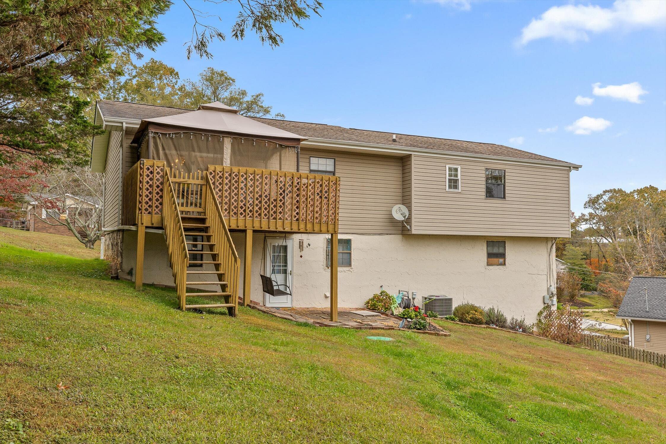 Ringgold, Georgia 30736, United States, 3 Bedrooms Bedrooms, ,2 BathroomsBathrooms,Residential,Active,238352