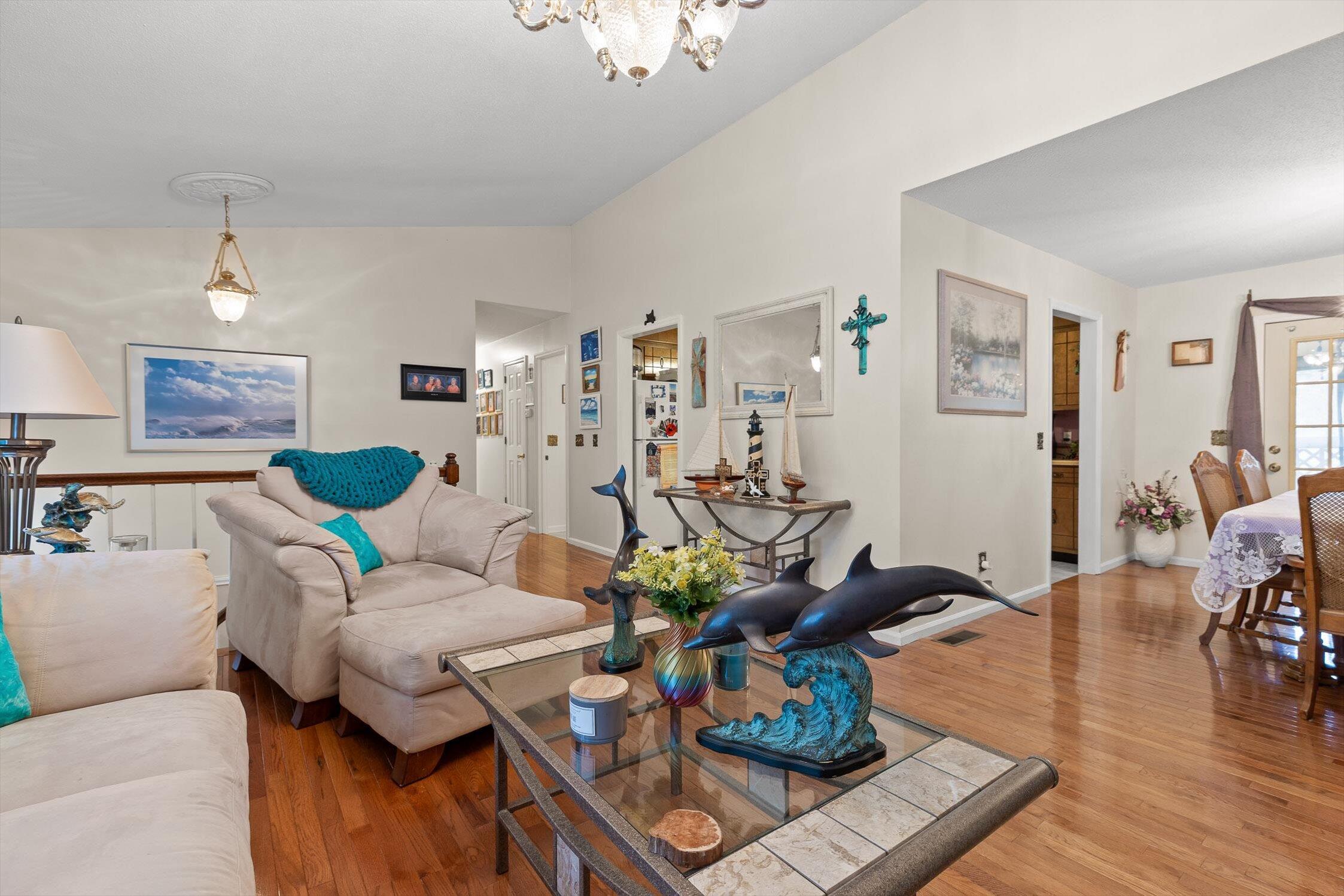 Ringgold, Georgia 30736, United States, 3 Bedrooms Bedrooms, ,2 BathroomsBathrooms,Residential,Active,238352