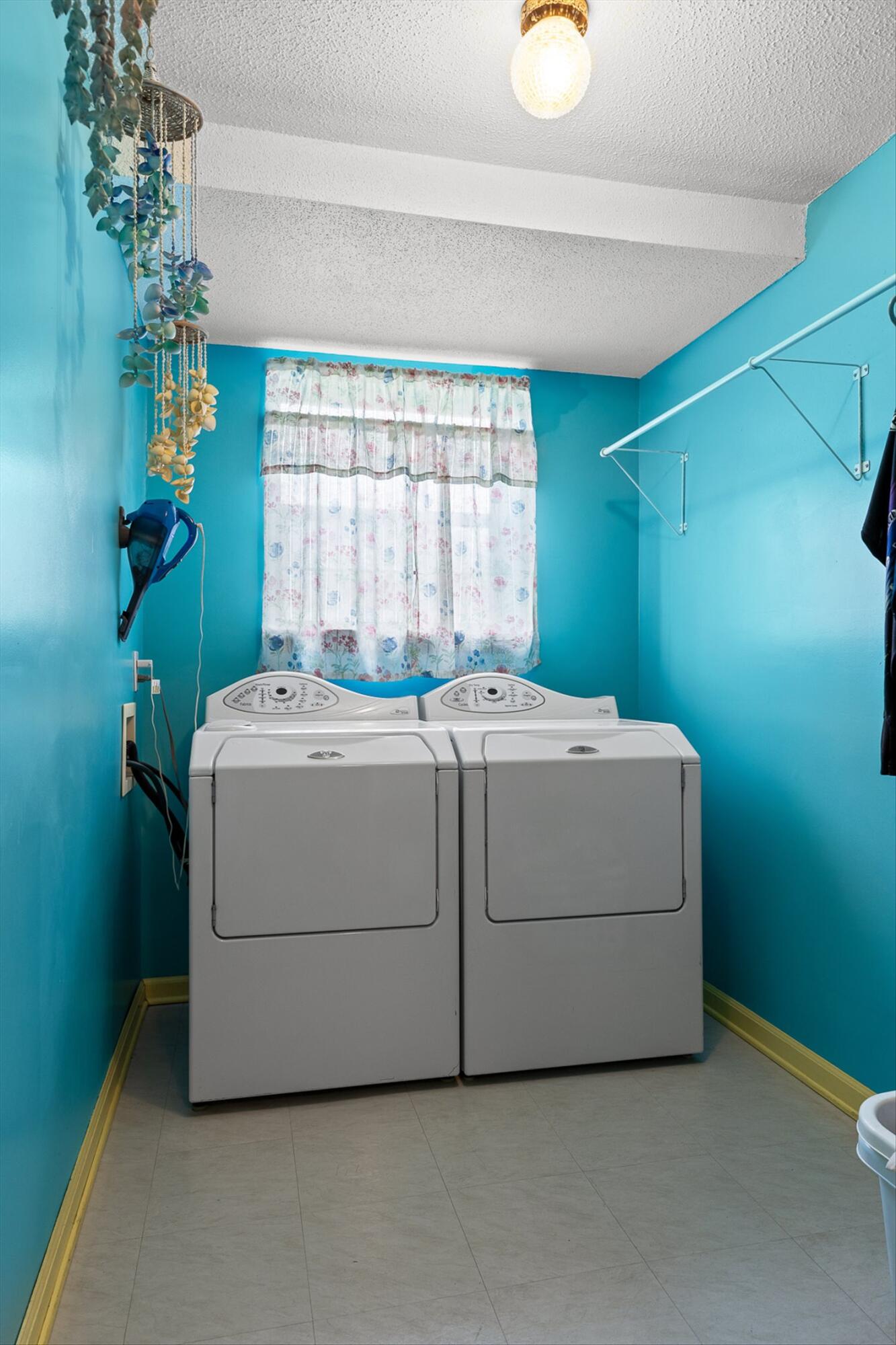 Ringgold, Georgia 30736, United States, 3 Bedrooms Bedrooms, ,2 BathroomsBathrooms,Residential,Active,238352