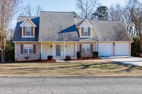 Photo of 1202 Covie Drive, Dalton, GA 30720 (MLS # 1526843)