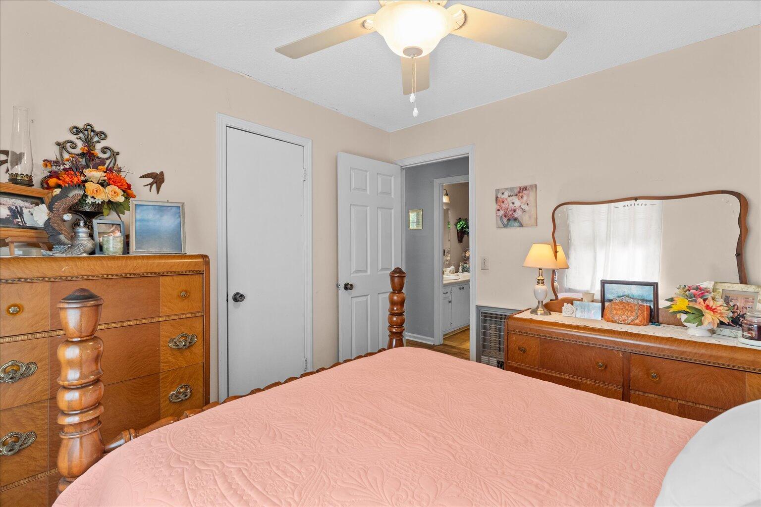4042 Village Drive, Cohutta, Georgia image 24