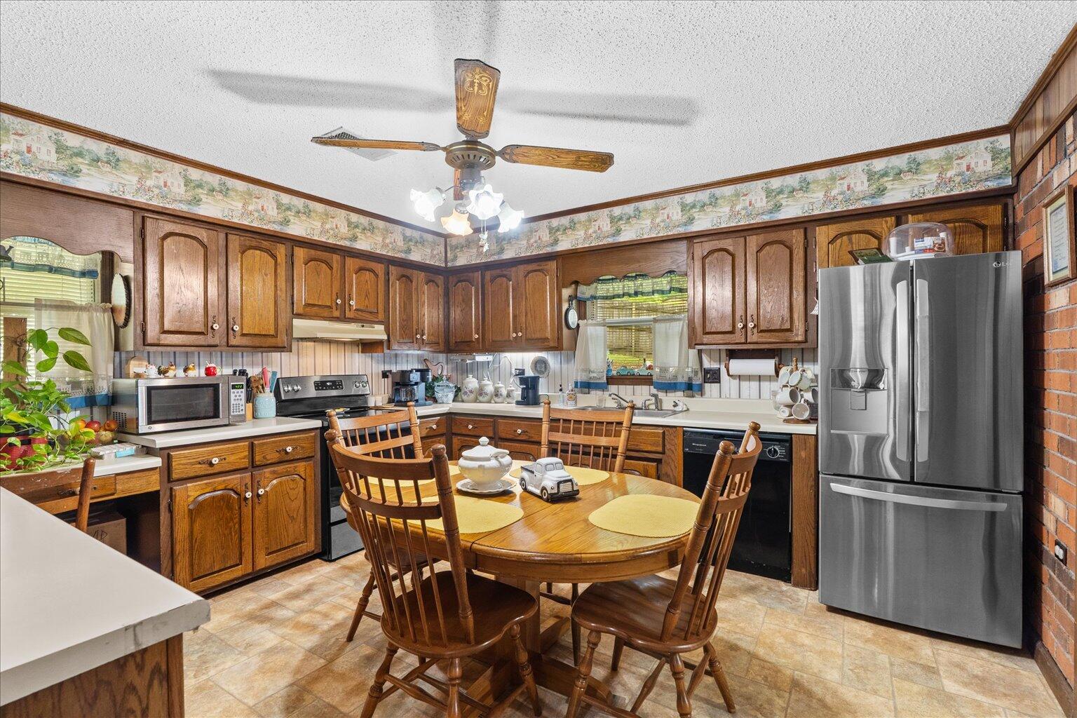 4042 Village Drive, Cohutta, Georgia image 18