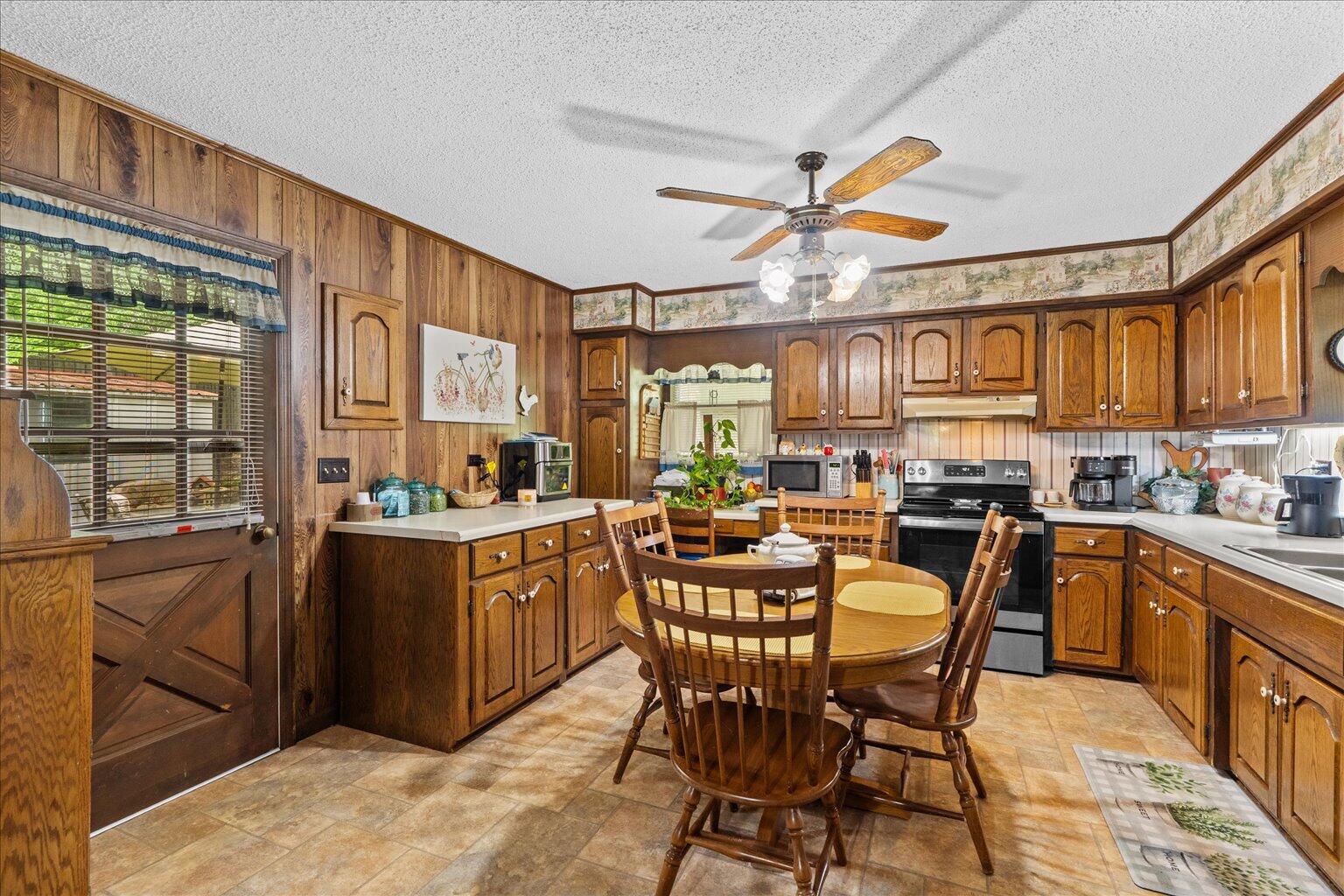 4042 Village Drive, Cohutta, Georgia image 17