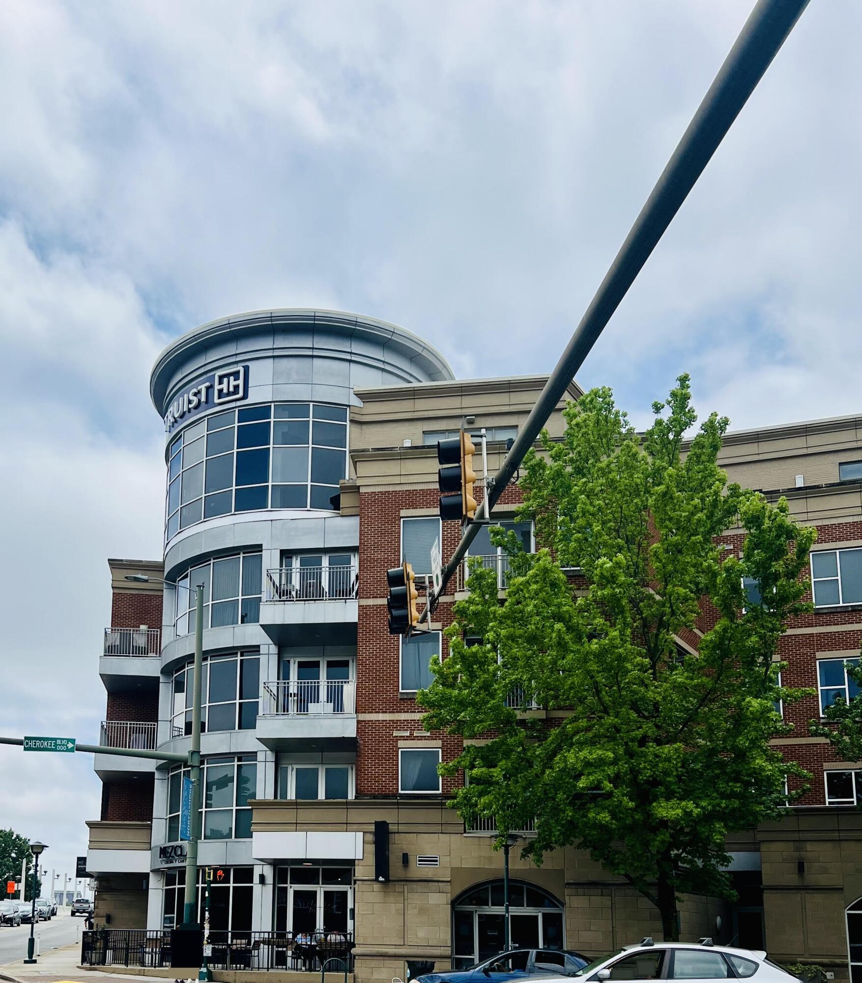 4 Cherokee Boulevard #306, Chattanooga, Tennessee image 1