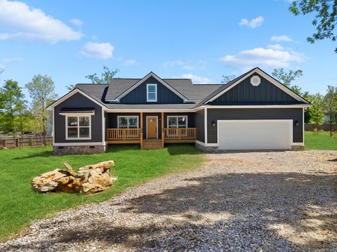 Photo of 2301 Guinevere Parkway, Chattanooga, TN 37421 (MLS # 1532902)
