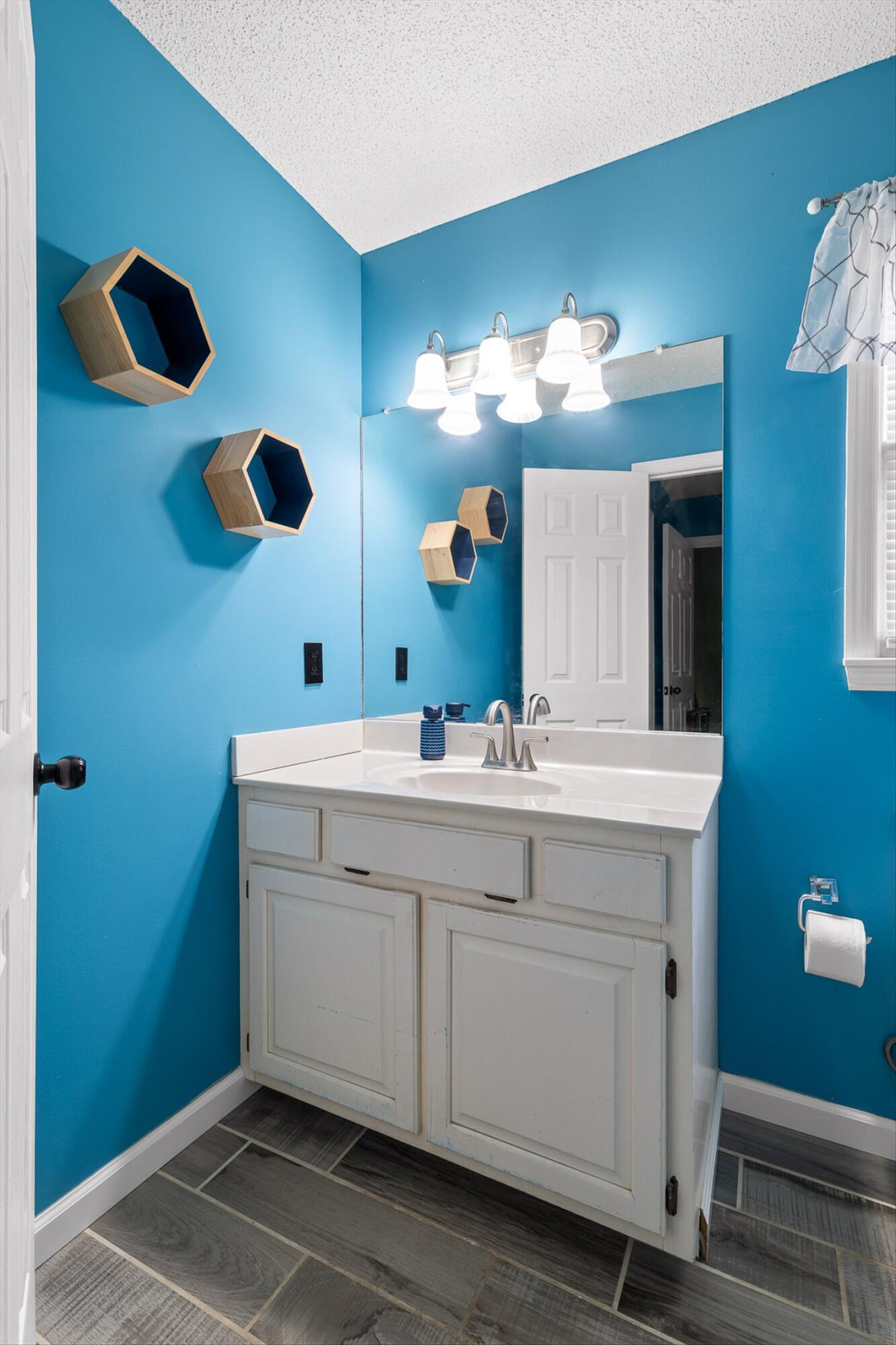 Dalton, Georgia 30721, United States, 3 Bedrooms Bedrooms, ,3 BathroomsBathrooms,Residential,Active,171505