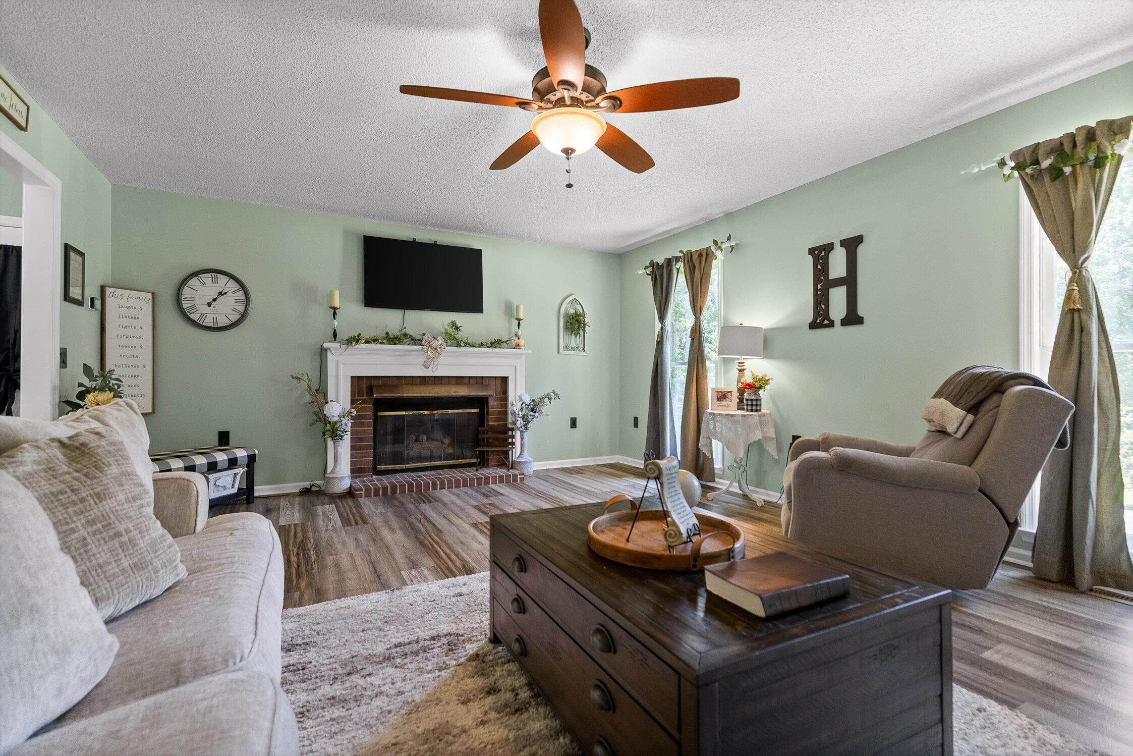 Dalton, Georgia 30721, United States, 3 Bedrooms Bedrooms, ,3 BathroomsBathrooms,Residential,Active,171505