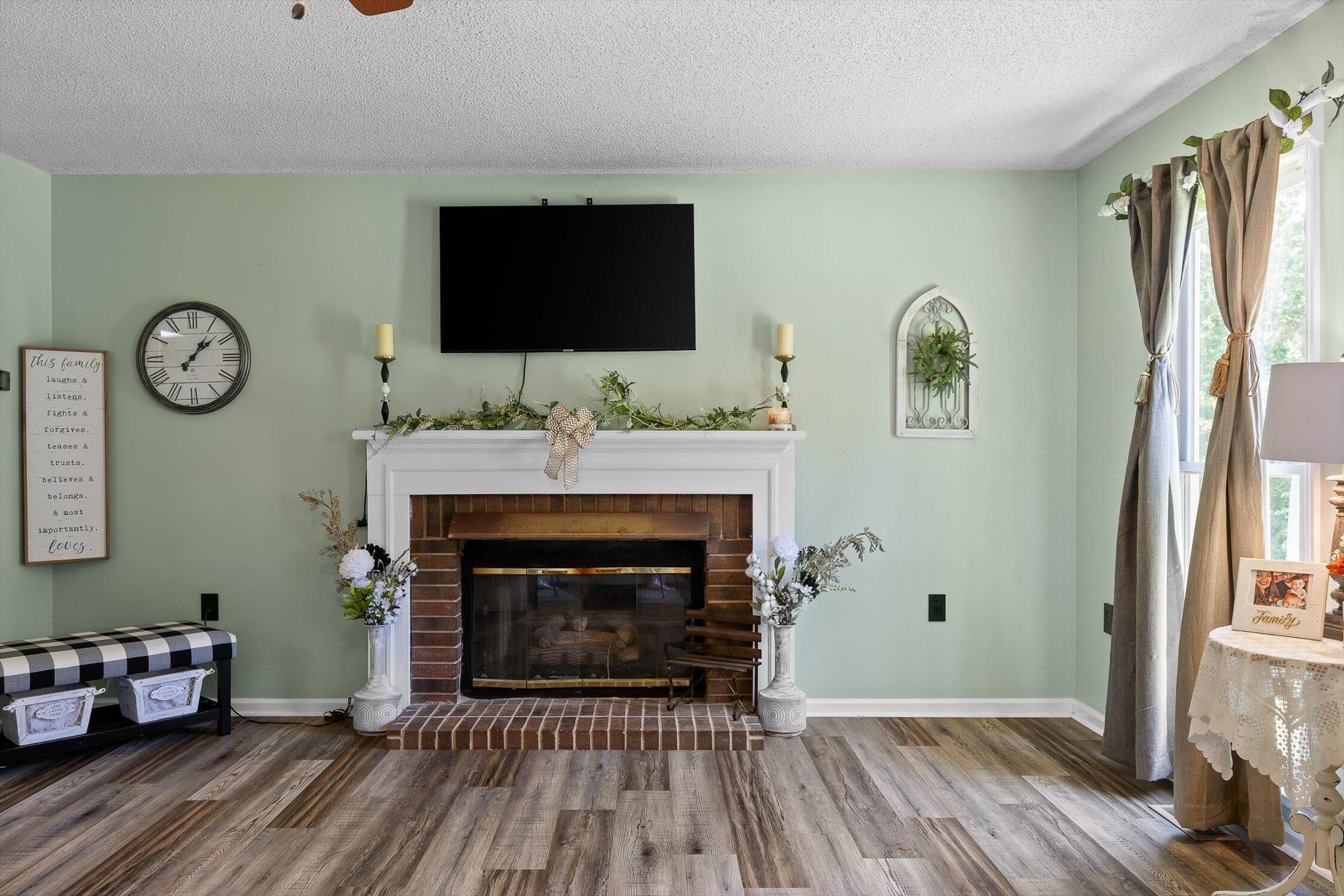 Dalton, Georgia 30721, United States, 3 Bedrooms Bedrooms, ,3 BathroomsBathrooms,Residential,Active,171505