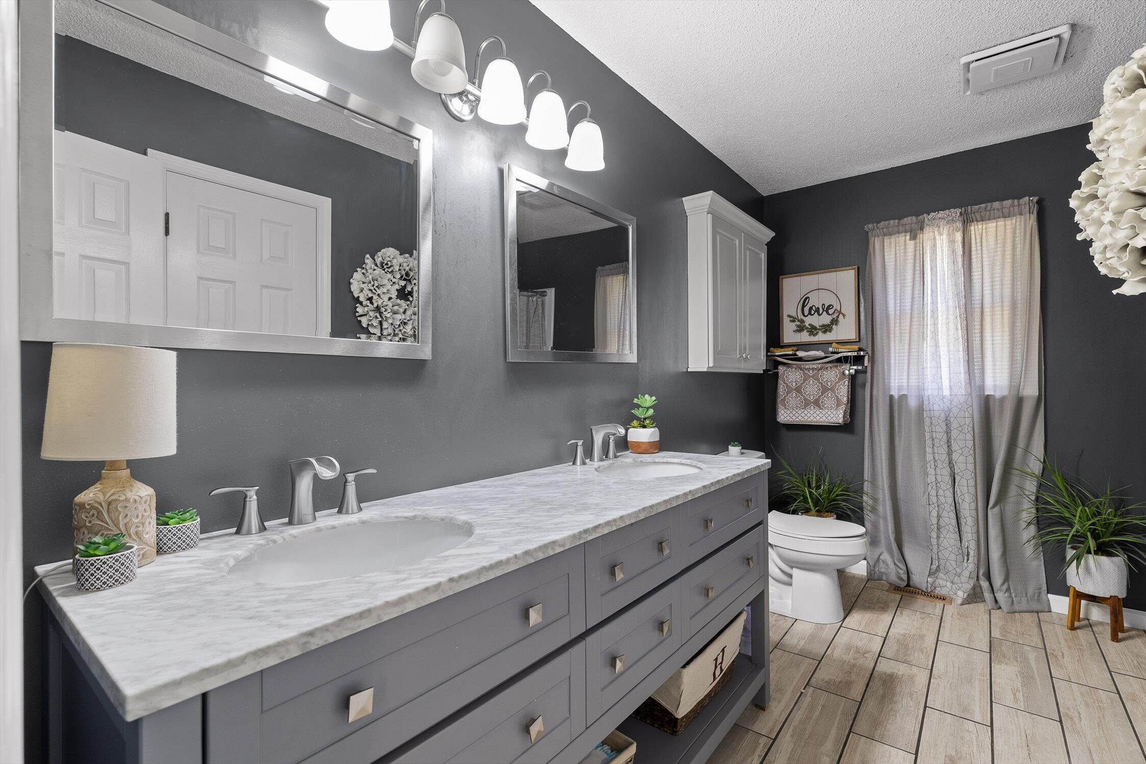 Dalton, Georgia 30721, United States, 3 Bedrooms Bedrooms, ,3 BathroomsBathrooms,Residential,Active,171505