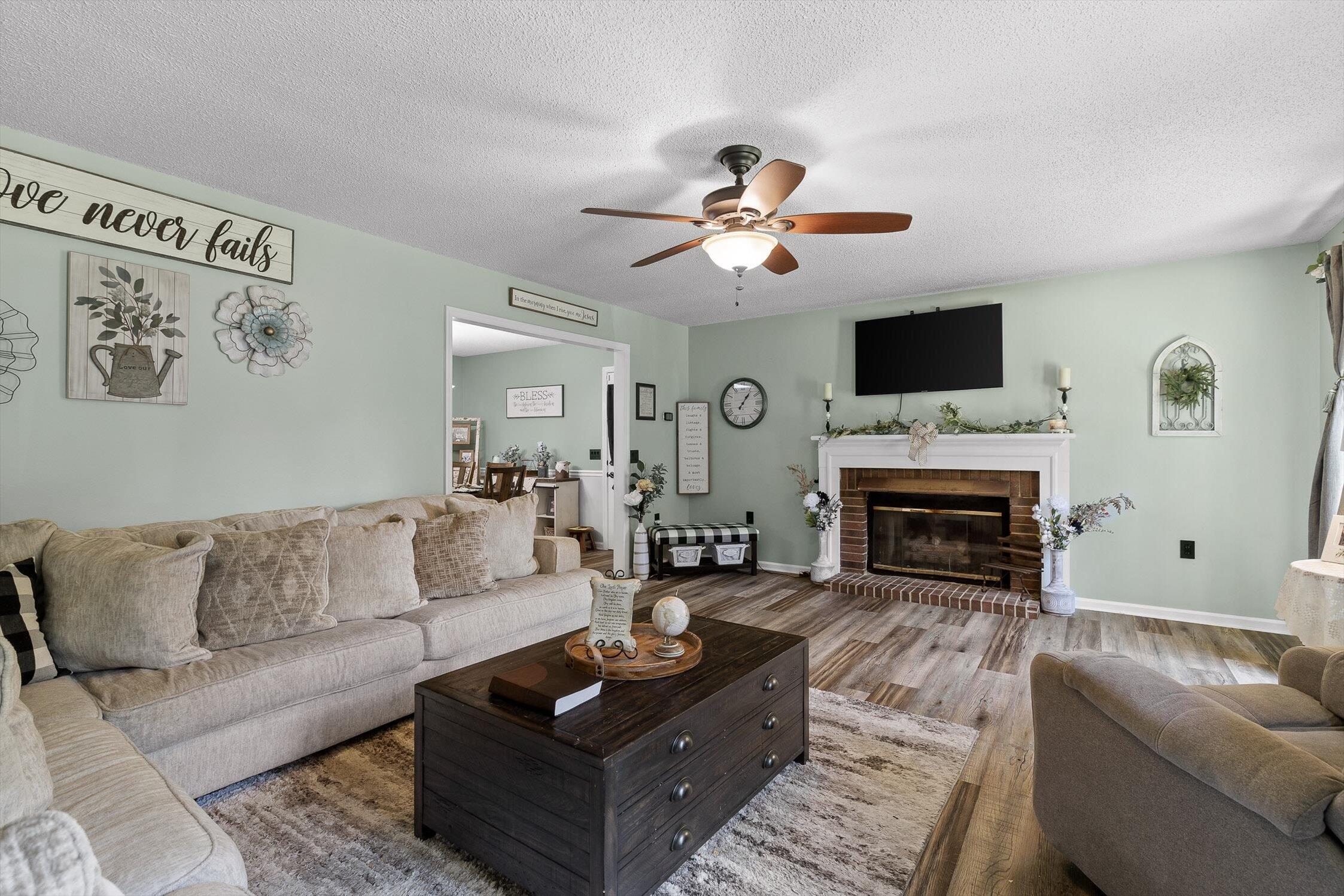 Dalton, Georgia 30721, United States, 3 Bedrooms Bedrooms, ,3 BathroomsBathrooms,Residential,Active,171505