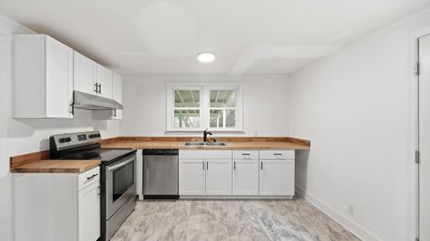 Tiny photo for 110 Goodson Avenue, Chattanooga, TN 37405 (MLS # 1528705)