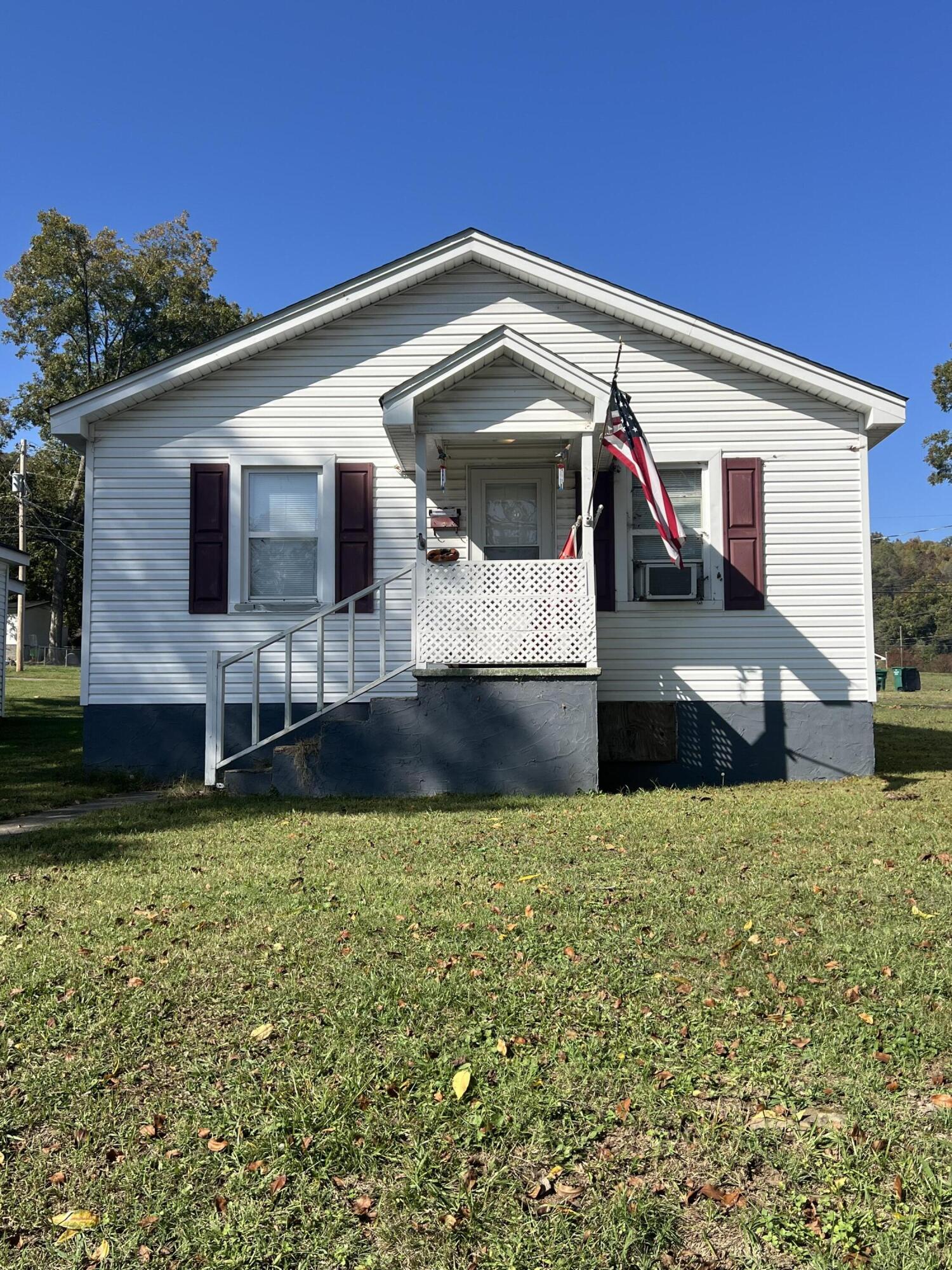 304 Walnut Avenue, South Pittsburg, Tennessee image 1