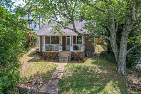 Photo of 804 Dallas Road, Chattanooga, TN 37405 (MLS # 1516874) Photo of 804 Dallas Road, Chattanooga, TN 37405 (MLS # 1516874)
