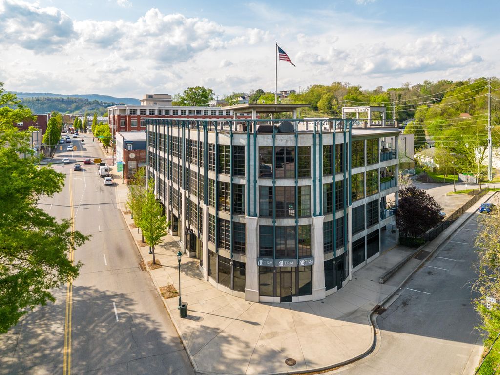 417 Frazier Ave #403

                                                                             Chattanooga                                

                                    , TN - $2,495,000