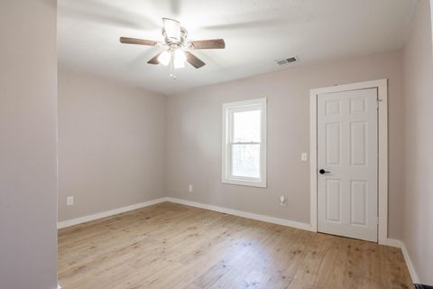 Tiny photo for 1663 Keeble Street, Chattanooga, TN 37412 (MLS # 1526755)