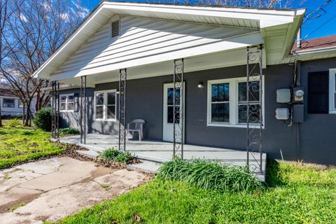 Tiny photo for 1663 Keeble Street, Chattanooga, TN 37412 (MLS # 1526755)