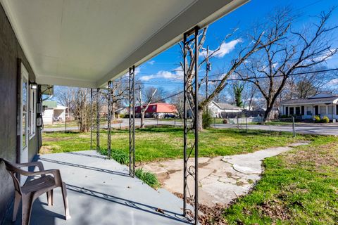Tiny photo for 1663 Keeble Street, Chattanooga, TN 37412 (MLS # 1526755)