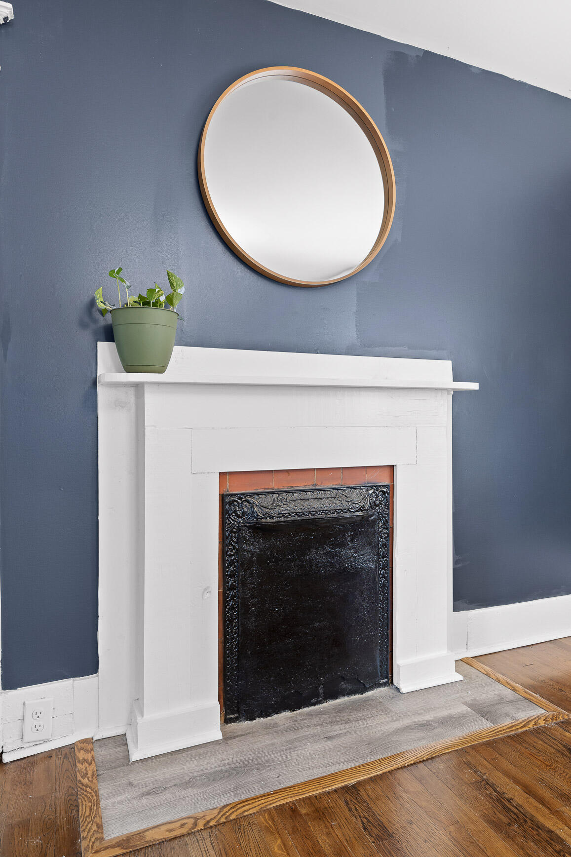 Chattanooga, Tennessee 37406, United States, 2 Bedrooms Bedrooms, ,1 BathroomBathrooms,Residential,Active,4400