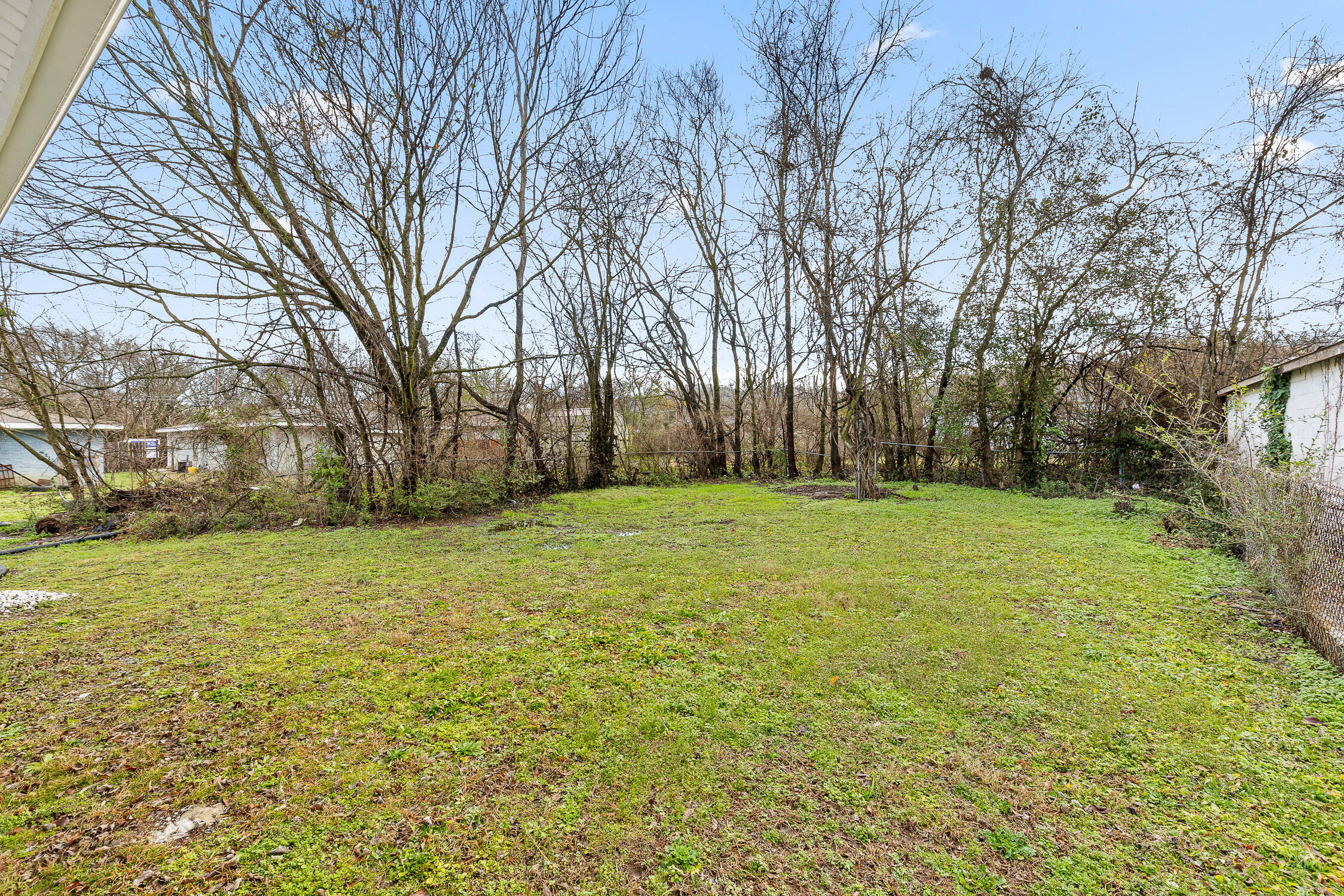 Chattanooga, Tennessee 37406, United States, 2 Bedrooms Bedrooms, ,1 BathroomBathrooms,Residential,Active,4400