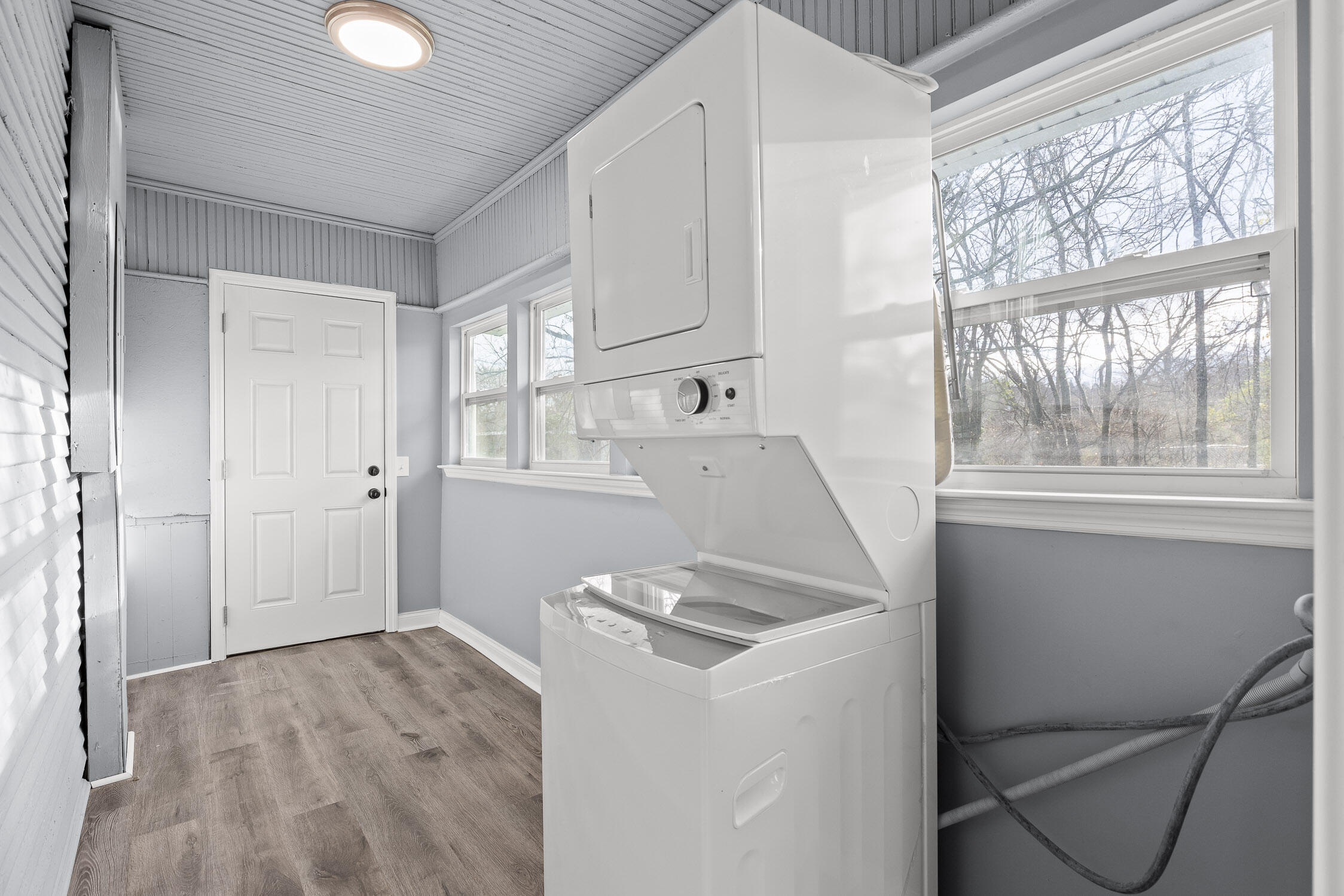 Chattanooga, Tennessee 37406, United States, 2 Bedrooms Bedrooms, ,1 BathroomBathrooms,Residential,Active,4400