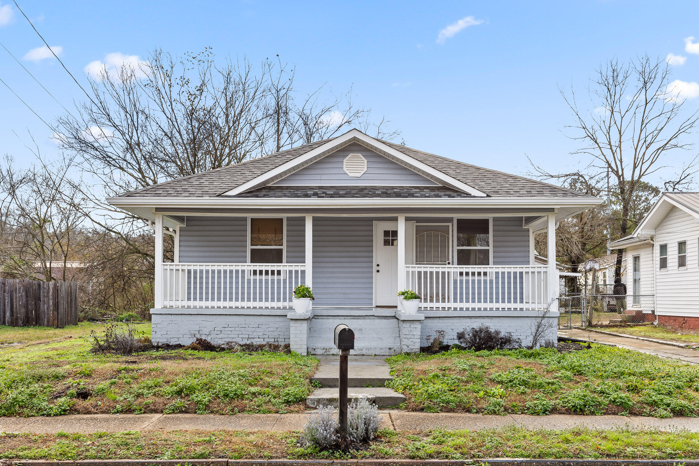 Chattanooga, Tennessee 37406, United States, 2 Bedrooms Bedrooms, ,1 BathroomBathrooms,Residential,Active,4400