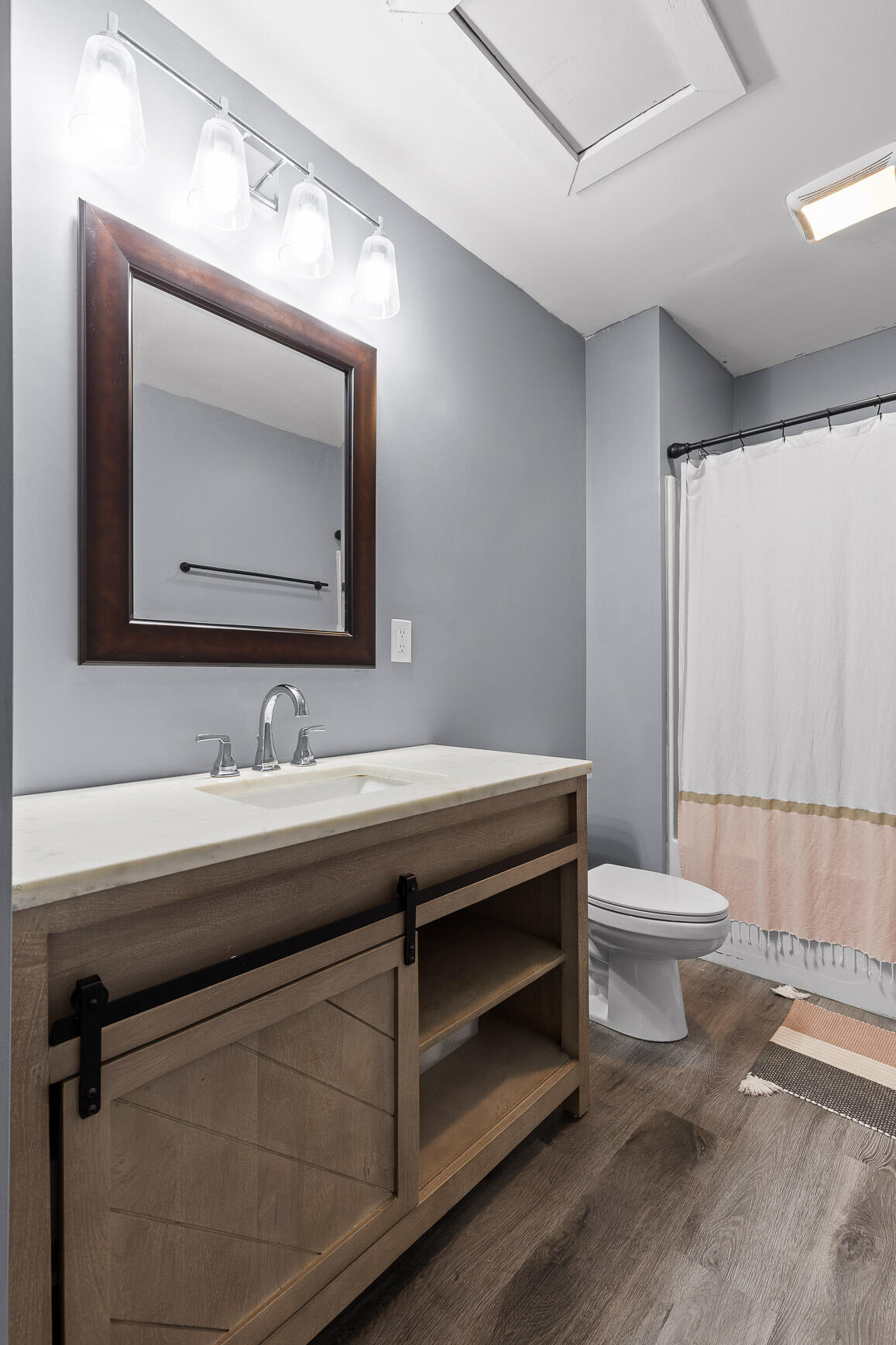 Chattanooga, Tennessee 37406, United States, 2 Bedrooms Bedrooms, ,1 BathroomBathrooms,Residential,Active,4400