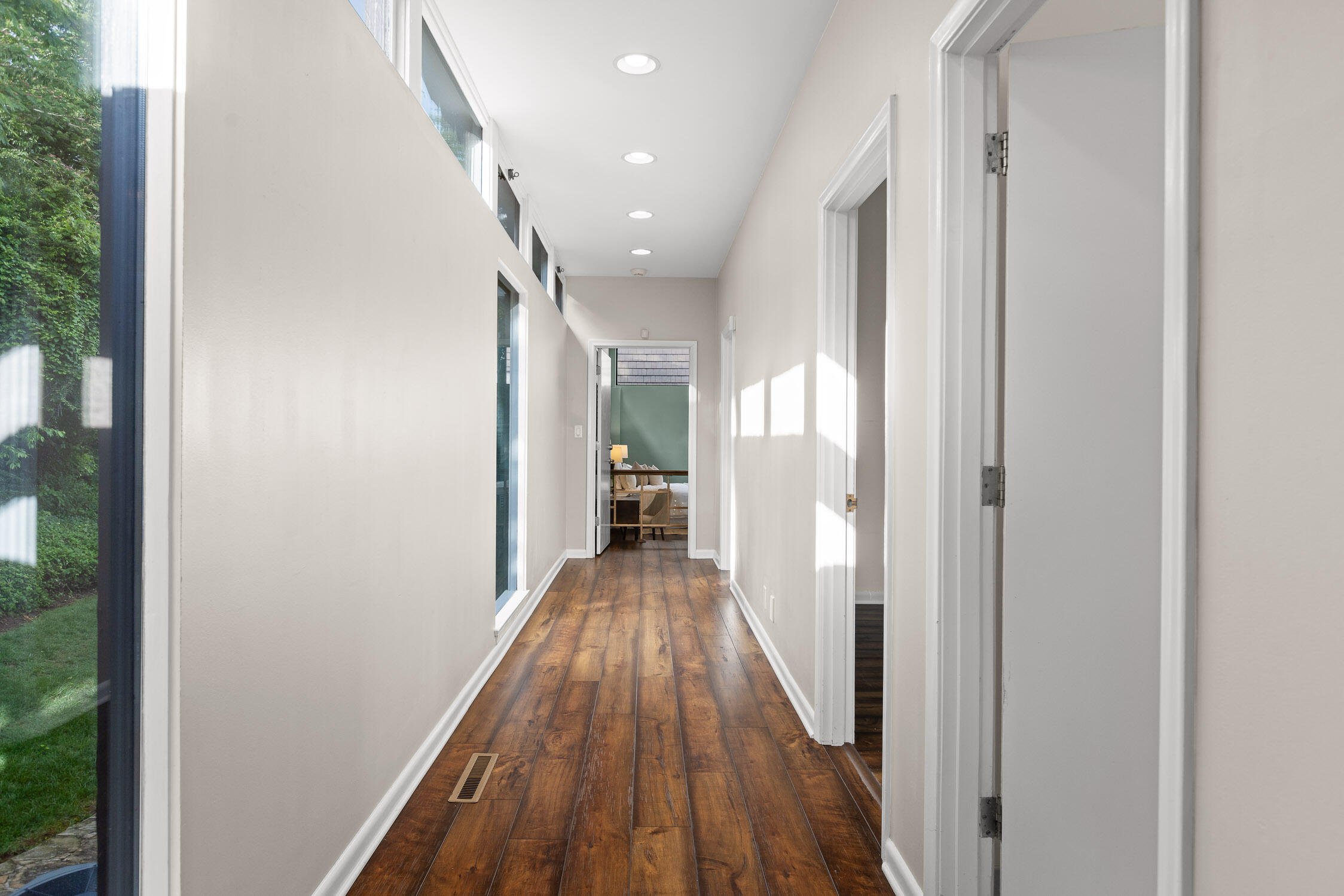 702 S Crest Road, Chattanooga, Tennessee image 48