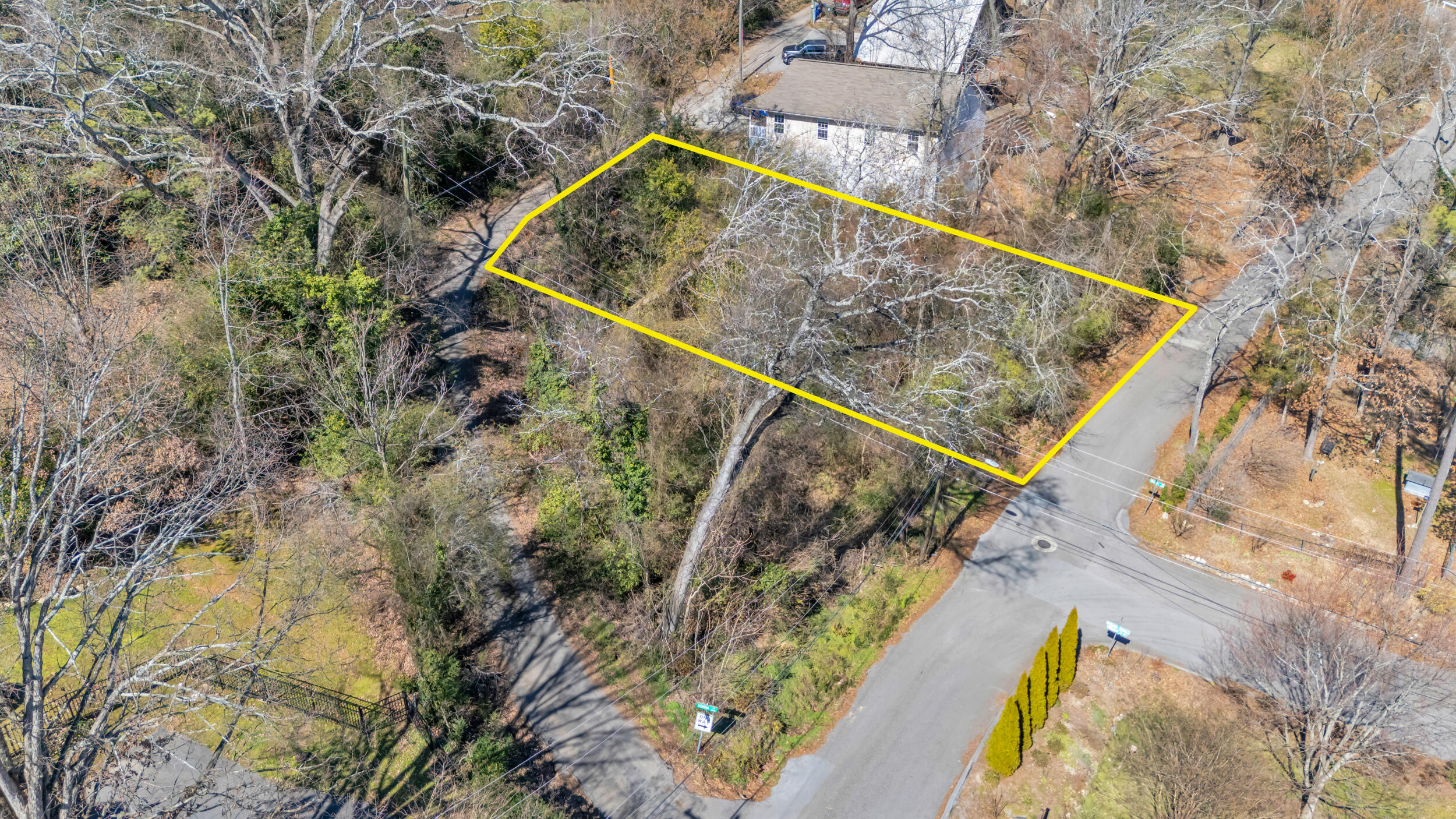2896 Donna Lane, Chattanooga, Tennessee image 3