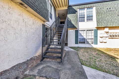 Tiny photo for 900 Mountain Creek Road, Chattanooga, TN 37405 (MLS # 1526231)
