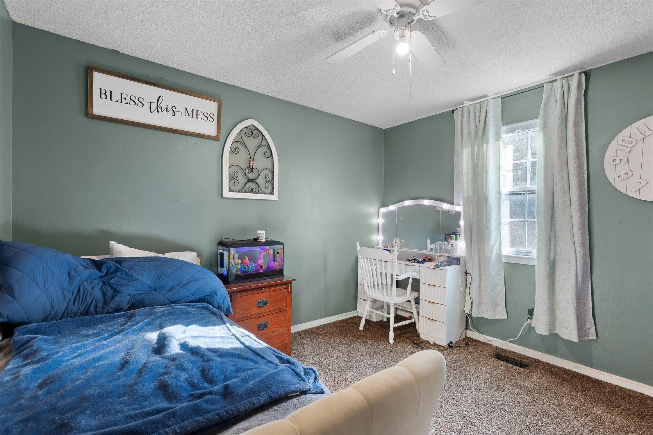 Ringgold, Georgia 30736, United States, 4 Bedrooms Bedrooms, ,2 BathroomsBathrooms,Residential,Active,202792