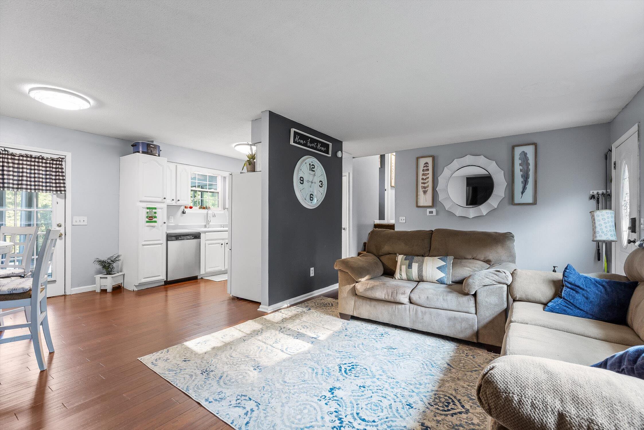 Ringgold, Georgia 30736, United States, 4 Bedrooms Bedrooms, ,2 BathroomsBathrooms,Residential,Active,202792